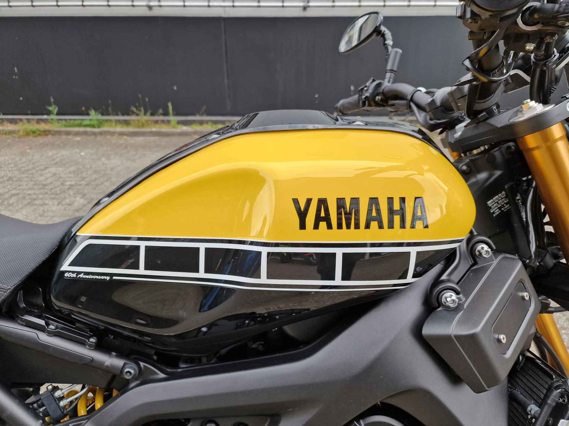 Yamaha XSR 900 60TH ANNIVERSARY - 2/22