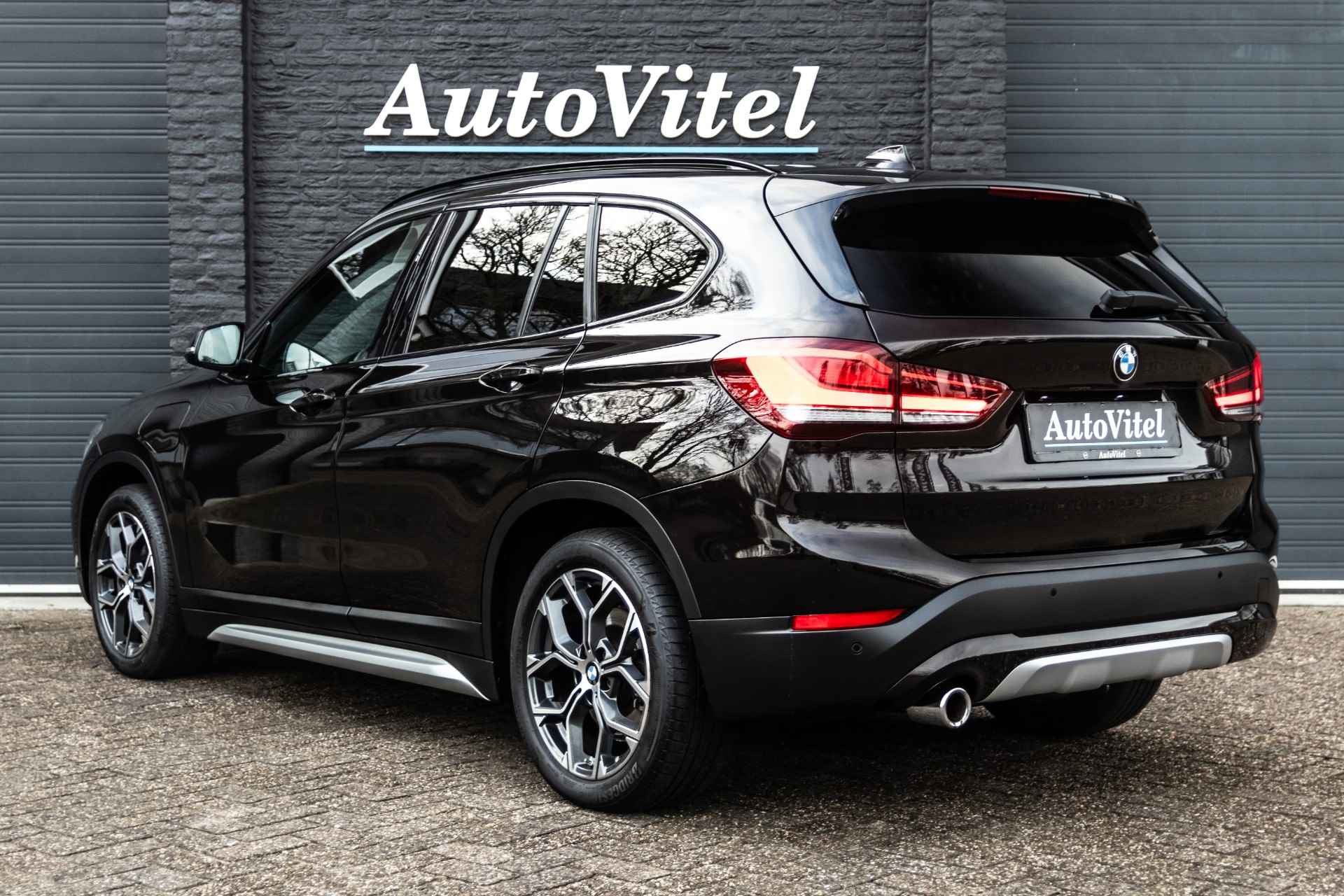 BMW X1 xDrive25e Steptronic X-Line | Unieke kleur | Leder | Trekhaak | Comfort Access | Stoelverwarming | DAB - 3/36