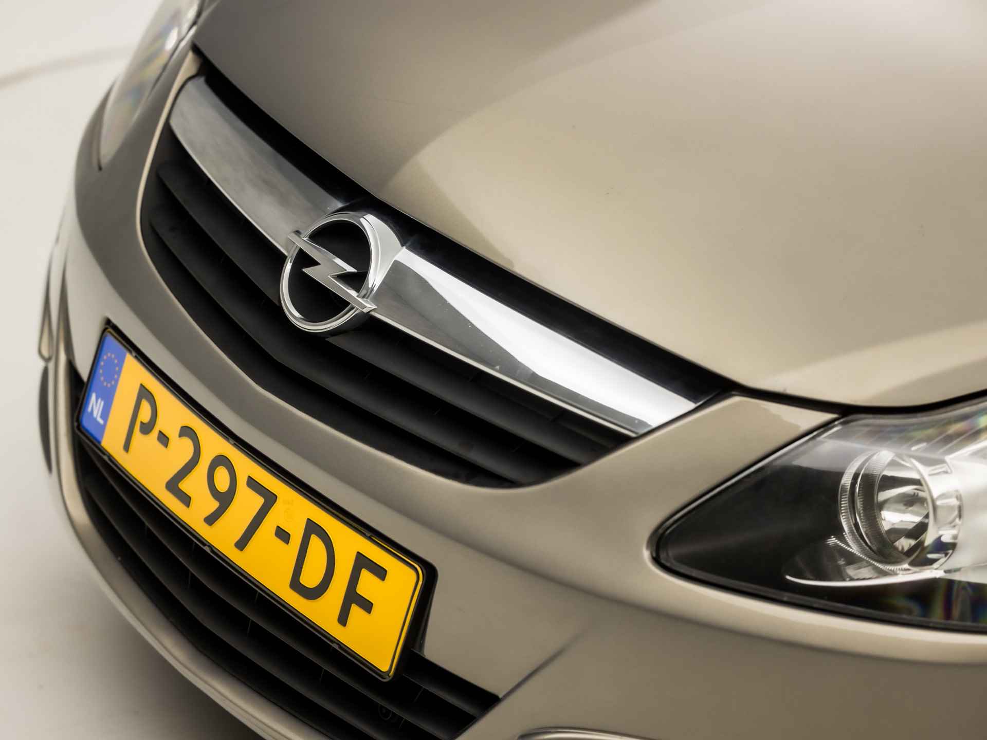 Opel Corsa 1.4-16V (5 DEURS, STUUR/STOELVERWARMING, AIRCO, SPORTSTOELEN, GETINT GLAS, PARKEERSENSOREN, CRUISE, NIEUWE APK, NIEUWSTAAT) - 26/31