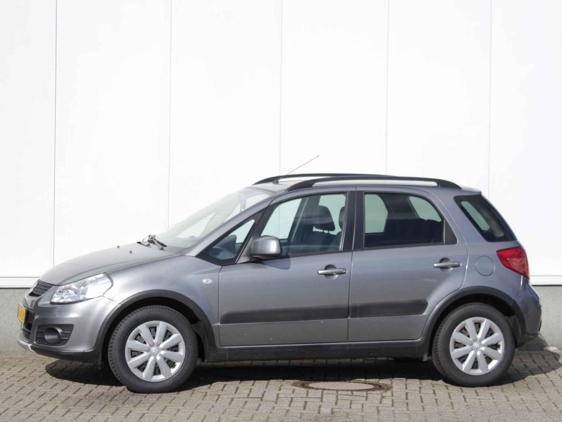 Suzuki SX4 1.6 Comfort | Airco | All Season - 2/18