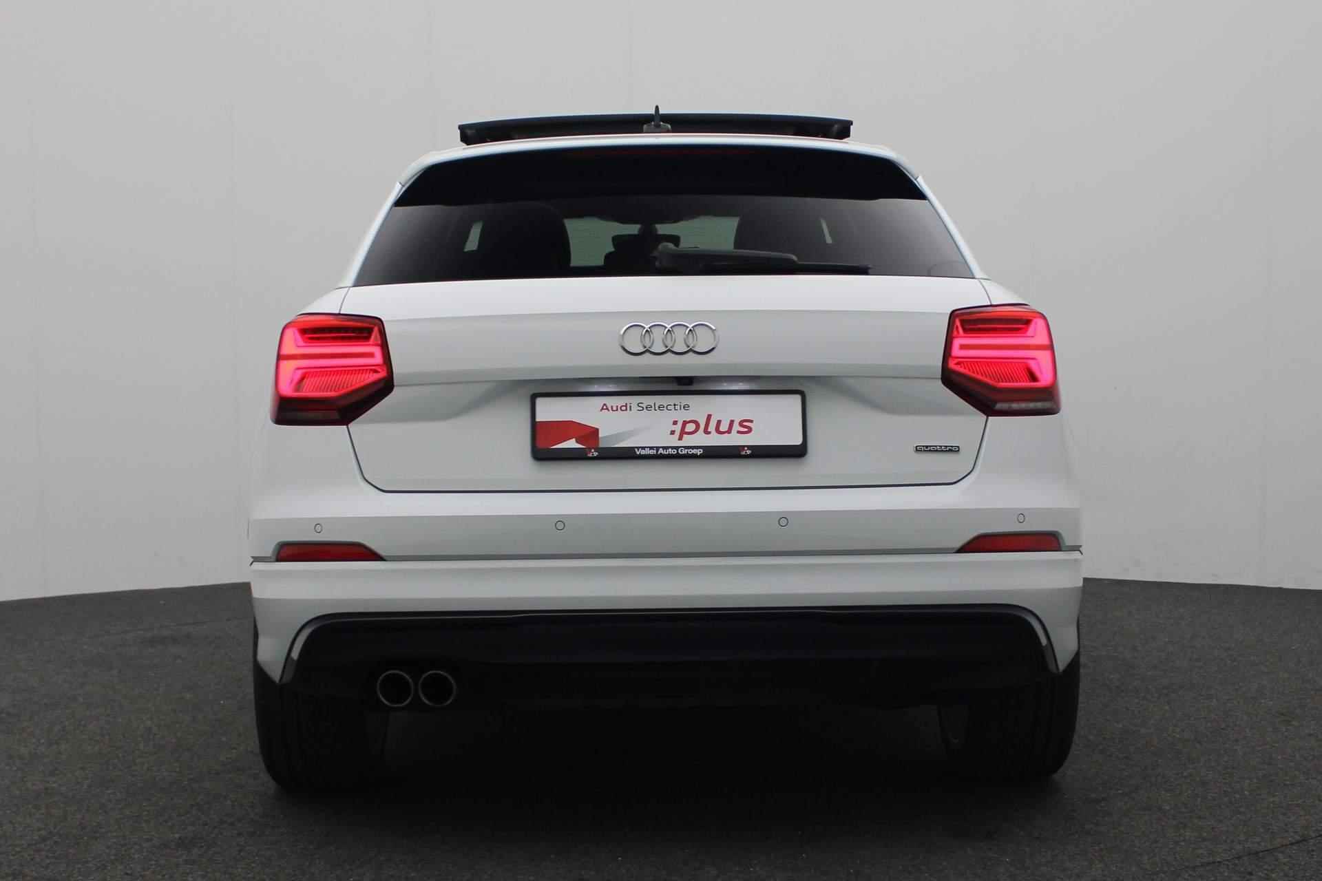 Audi Q2 40 TFSI 190PK S-tronic quattro Sport Edition #2 | Pano | Trekhaak | Keyless | Navi | Full LED | Leder/alcantara | Camera | 19 inch - 19/44