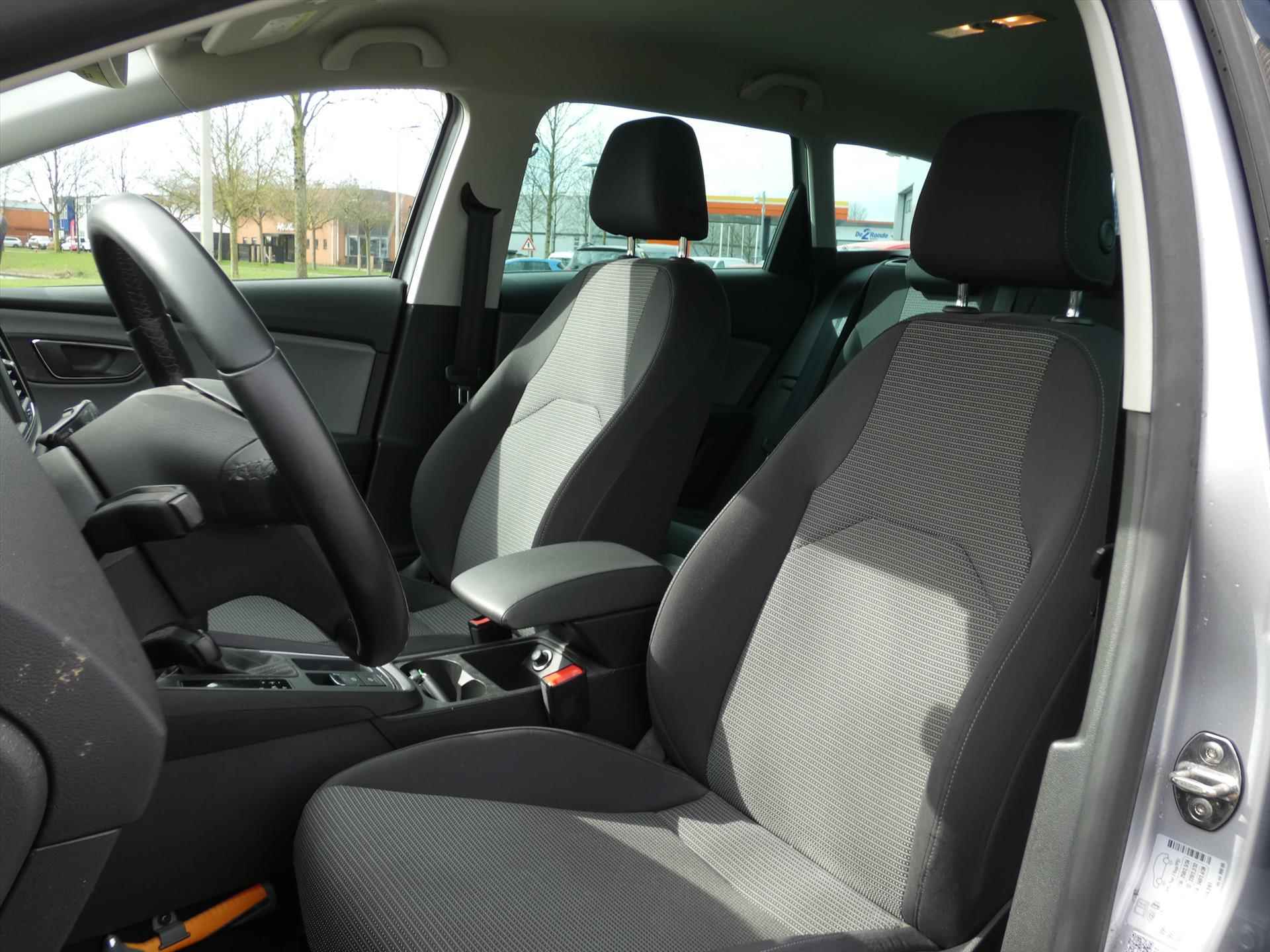 SEAT Leon Sportstourer 1.0 EcoTSI 115PK DSG-7 Style | Carplay | Keyless | Trekhaak | - 6/38
