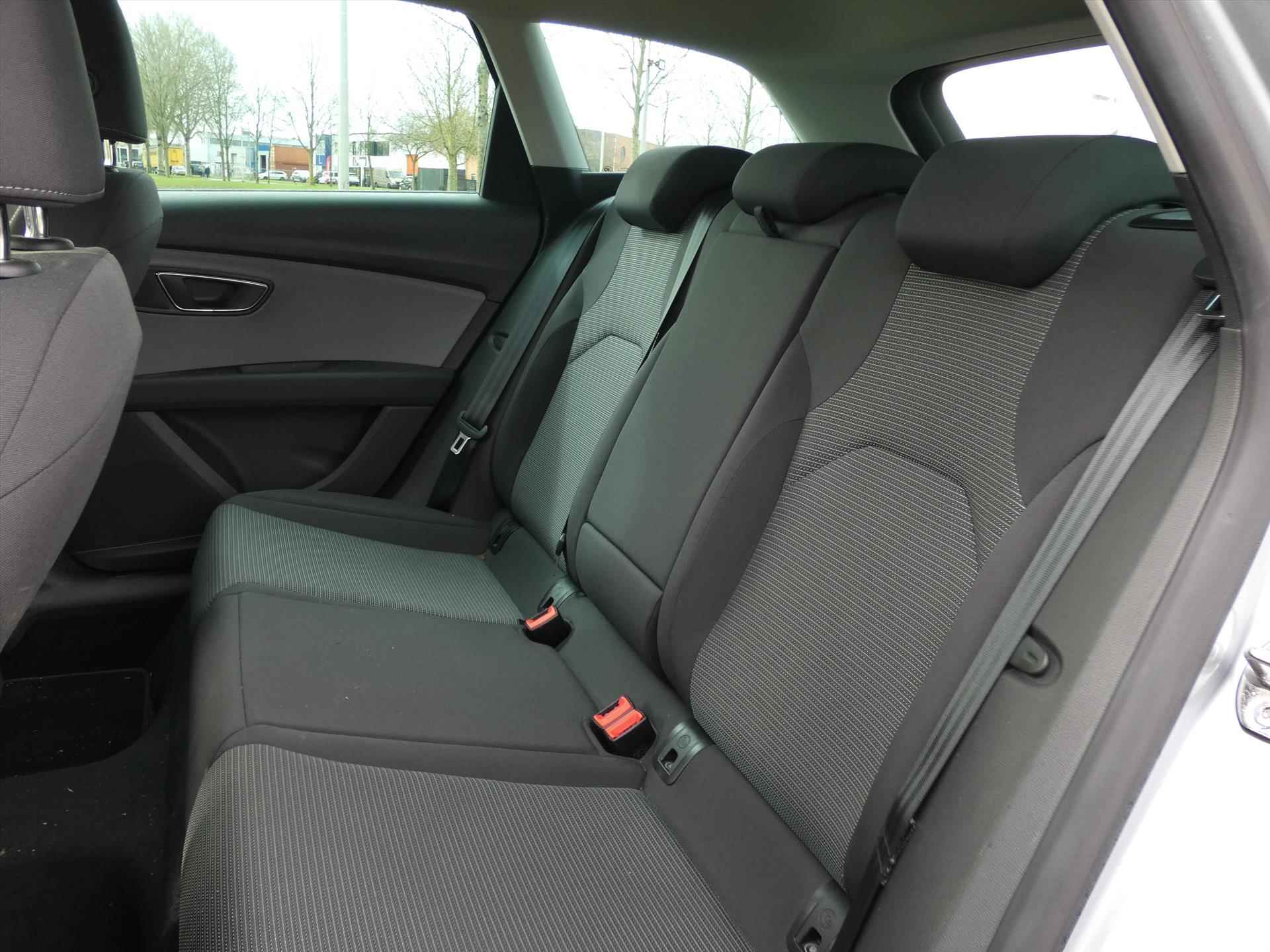 SEAT Leon Sportstourer 1.0 EcoTSI 115PK DSG-7 Style | Carplay | Keyless | Trekhaak | - 8/38