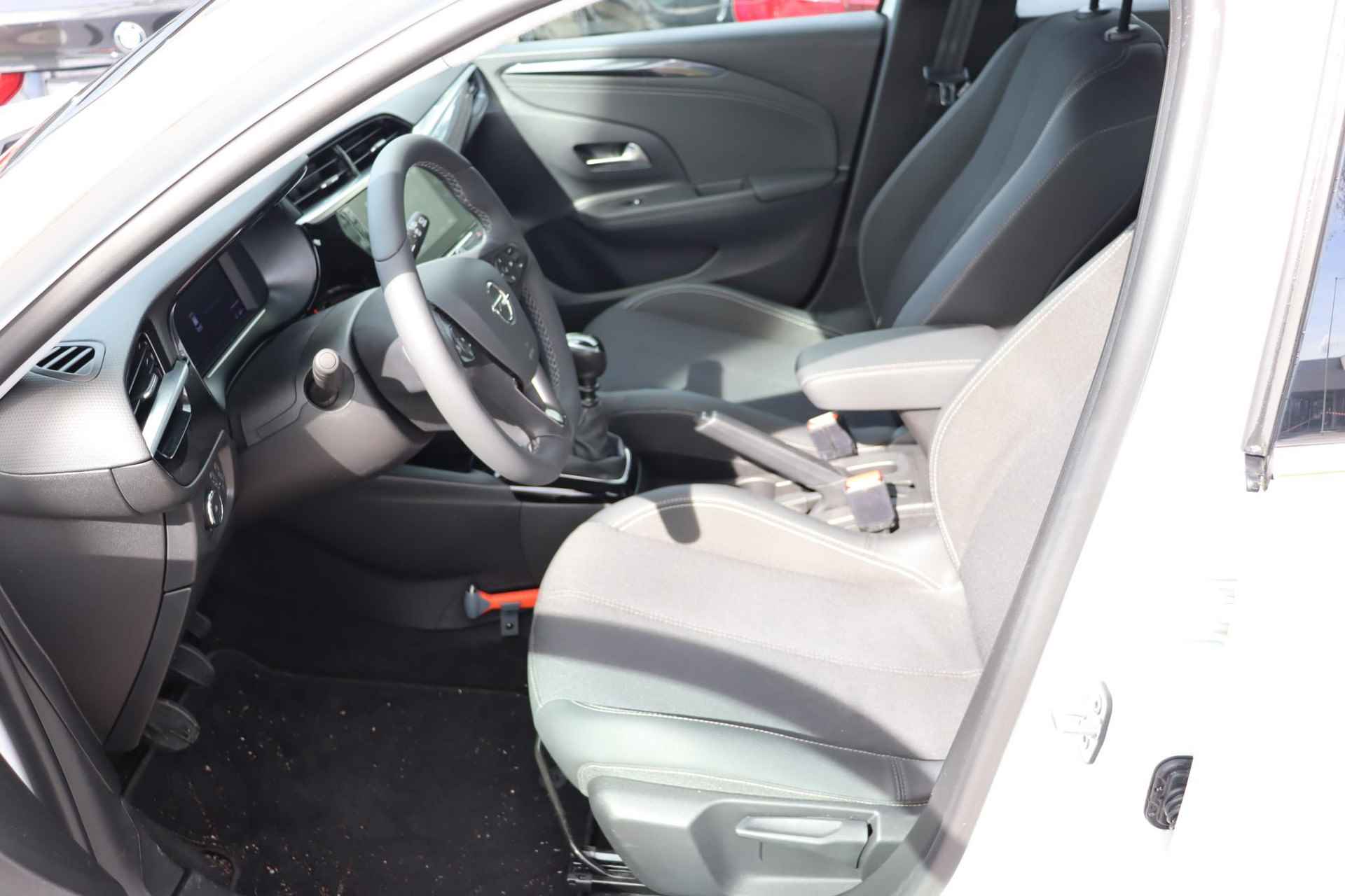 Opel Corsa 1.2 Turbo Edition / Airco / Carplay Navigatie  / Stoelverwarming - 8/26