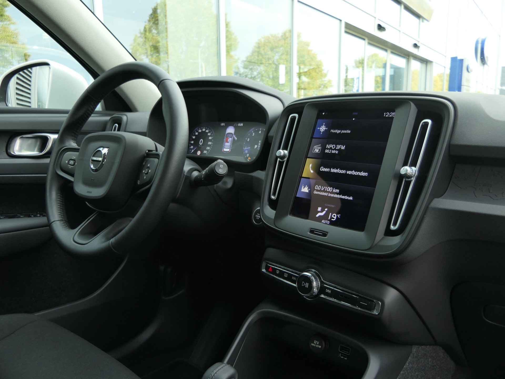 Volvo XC40 T2 | Trekhaak | Cruise Control | Navigatie | Apple / Android Carplay | DAB | - 7/34