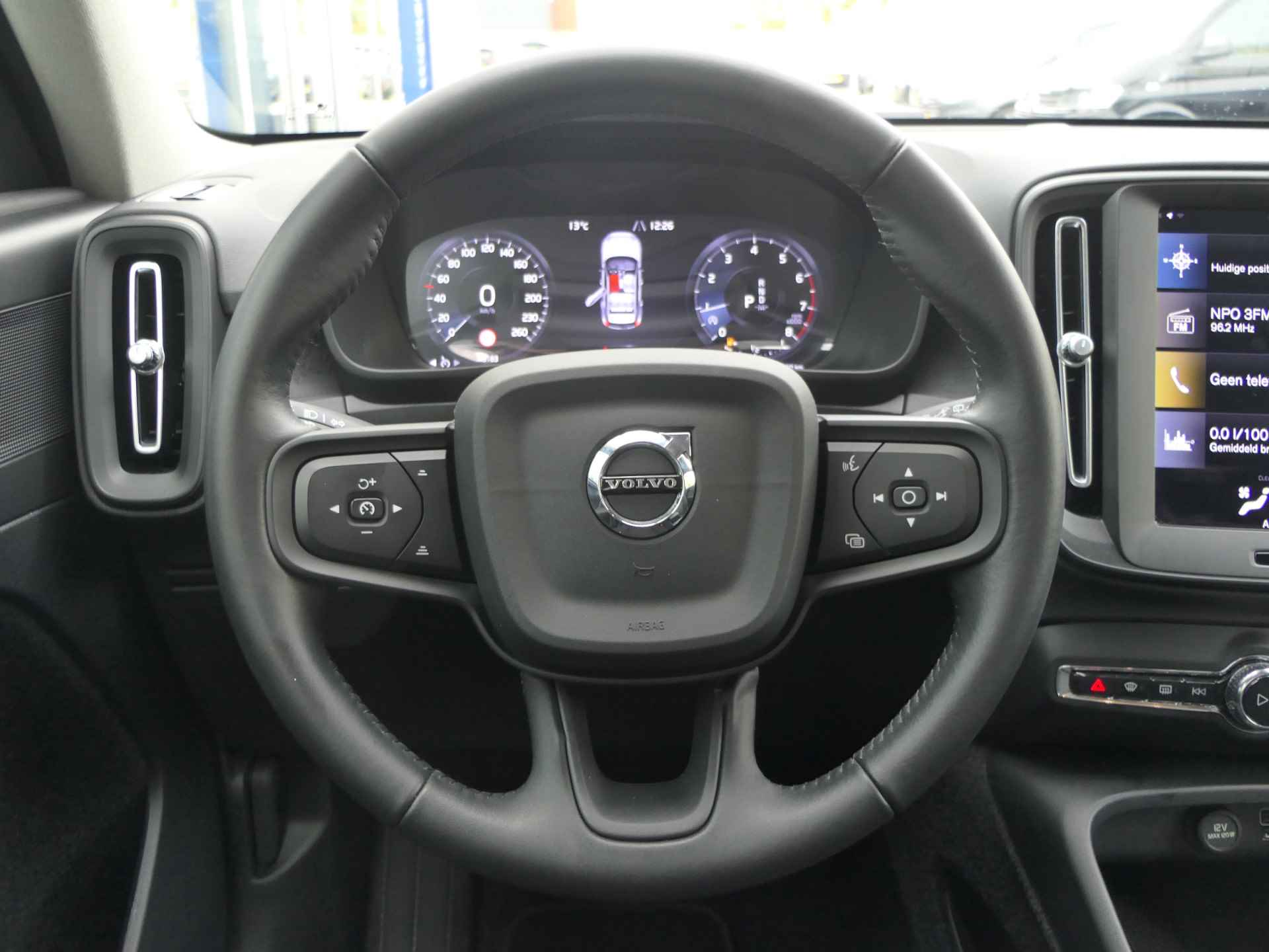 Volvo XC40 T2 | Trekhaak | Cruise Control | Navigatie | Apple / Android Carplay | DAB | - 25/34