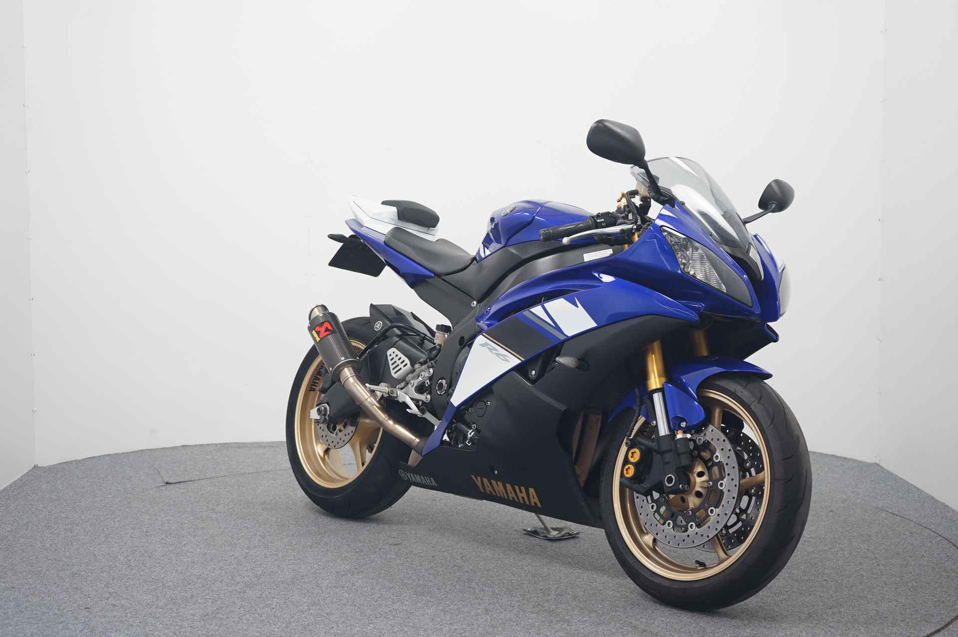 Yamaha YZF-R6 - 2/16