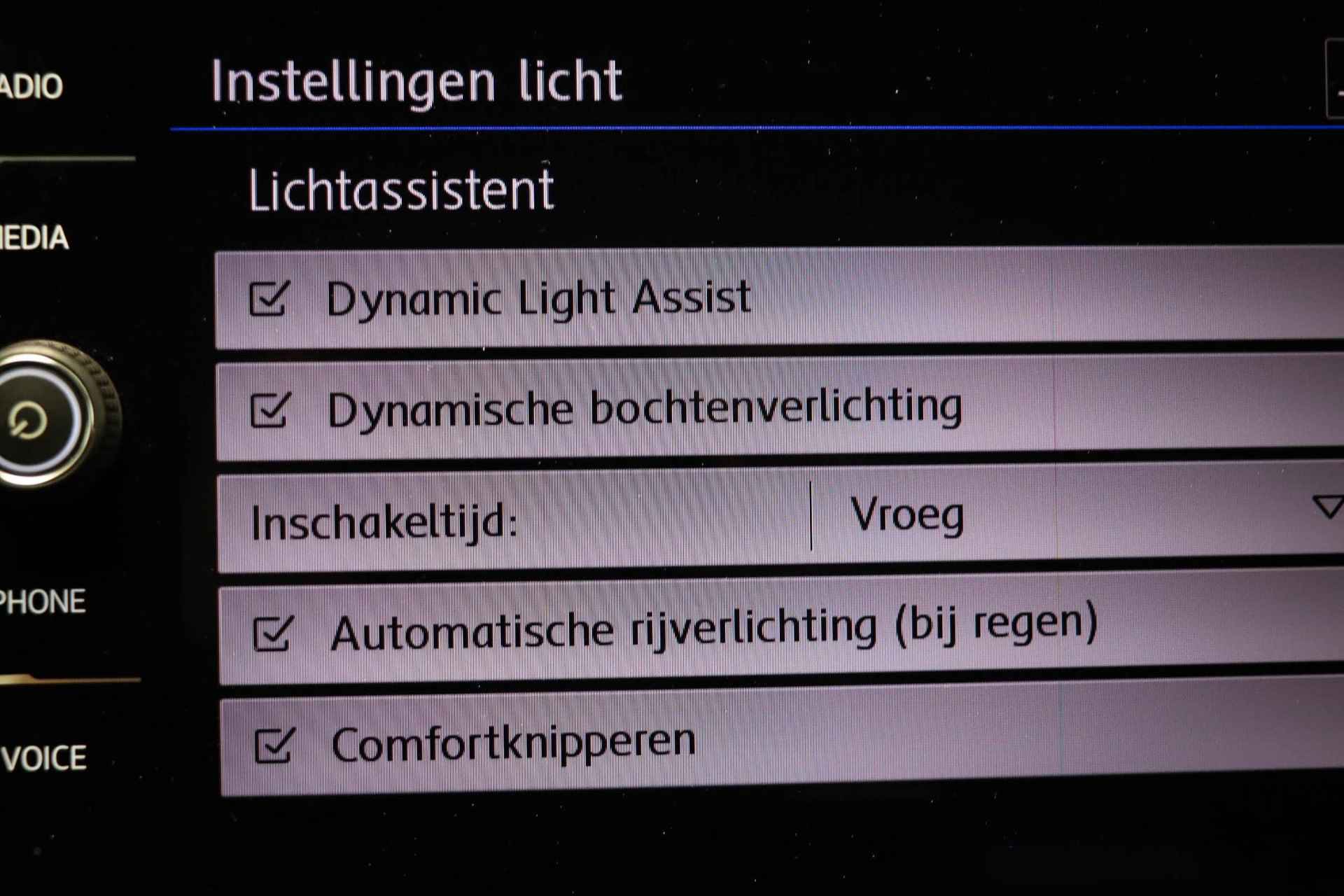 Volkswagen Golf 1.4 TSI Highline Business | VIRTUAL COCKPIT | ERGOACTIVE / MASSAGE | TREKHAAK AFNEEMBAAR | 18" - 41/51