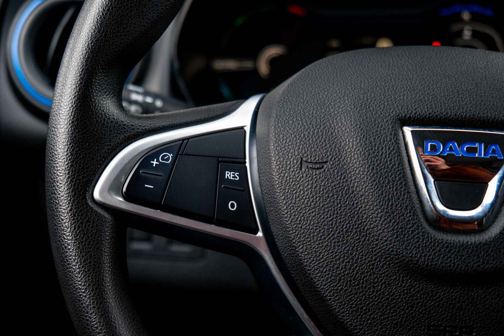 Dacia Spring Comfort Plus 27 kWh | Achteruitrijcamera | Navigatie | Airco | Snellader 30KW | incl. Bovag rijklaarpakket met 12 maanden garantie | - 12/53