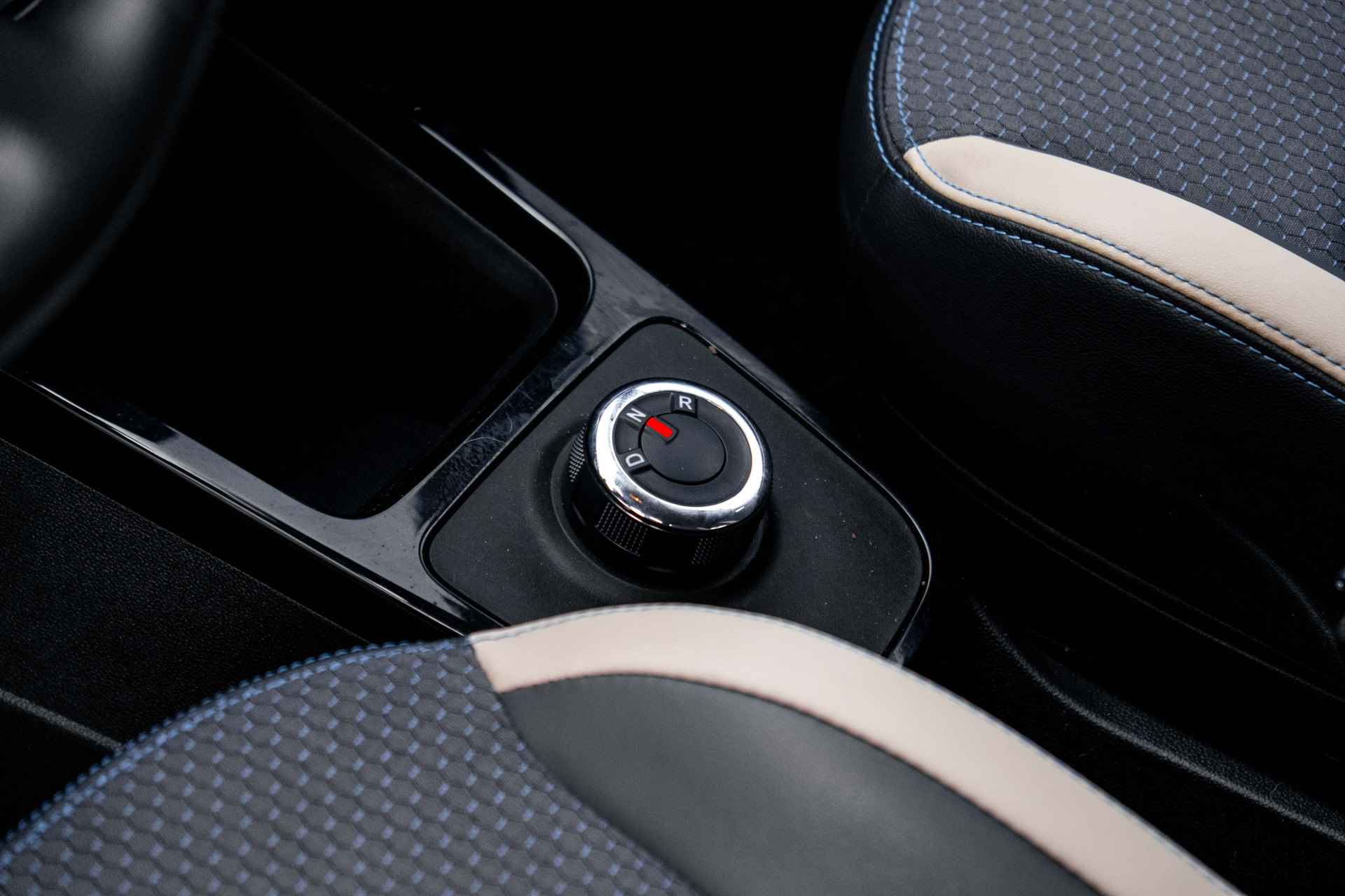 Dacia Spring Comfort Plus 27 kWh | Achteruitrijcamera | Navigatie | Airco | Snellader 30KW | incl. Bovag rijklaarpakket met 12 maanden garantie | - 36/53