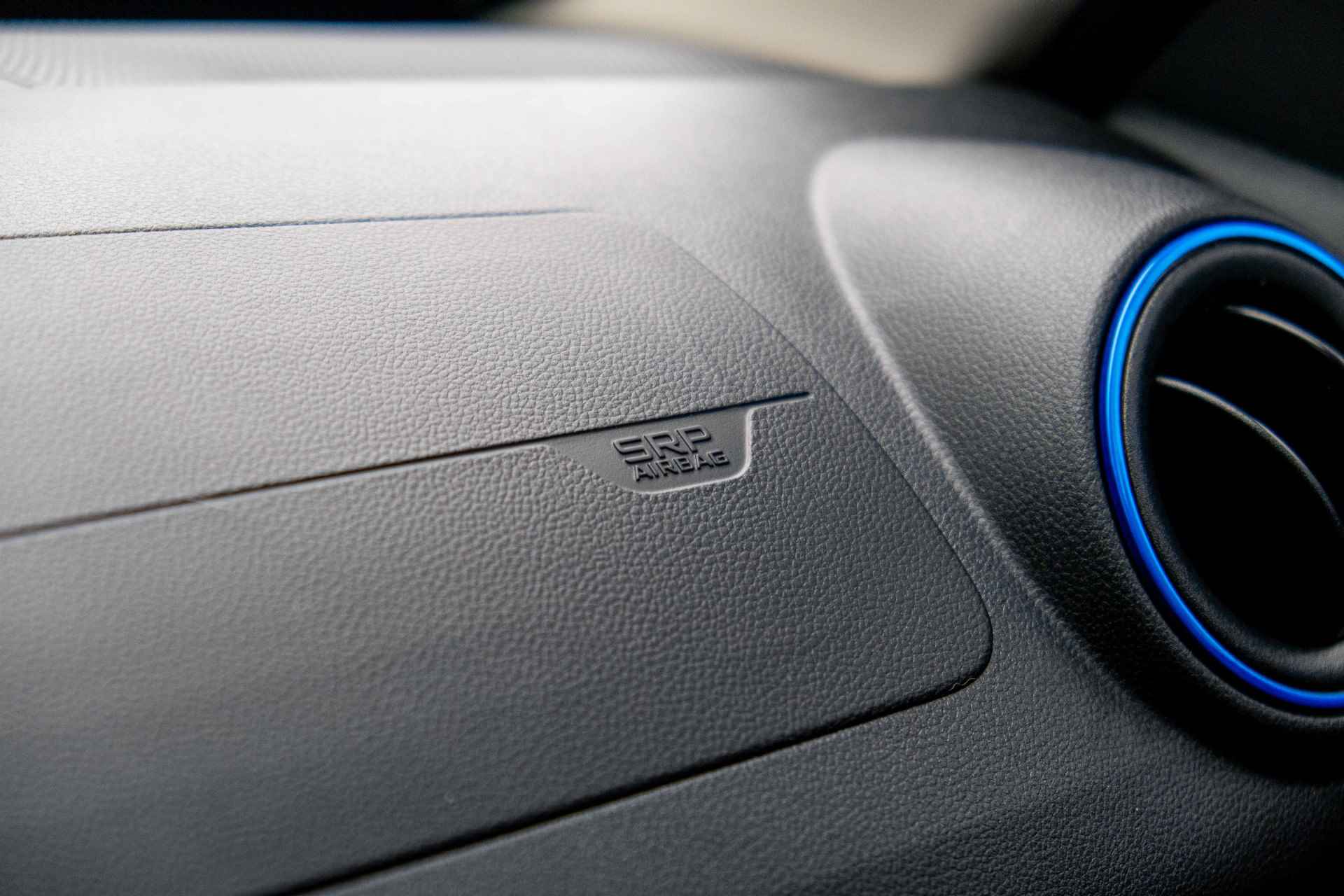 Dacia Spring Comfort Plus 27 kWh | Achteruitrijcamera | Navigatie | Airco | Snellader 30KW | incl. Bovag rijklaarpakket met 12 maanden garantie | - 41/53