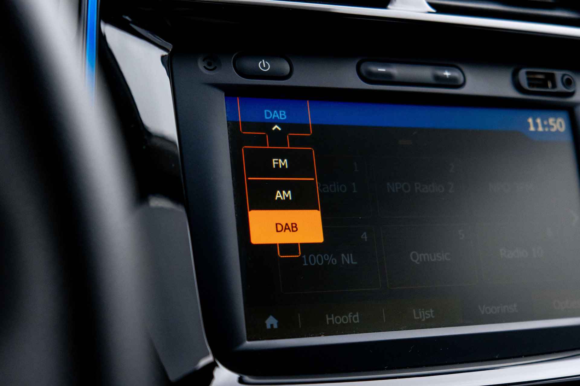 Dacia Spring Comfort Plus 27 kWh | Achteruitrijcamera | Navigatie | Airco | Snellader 30KW | incl. Bovag rijklaarpakket met 12 maanden garantie | - 48/53