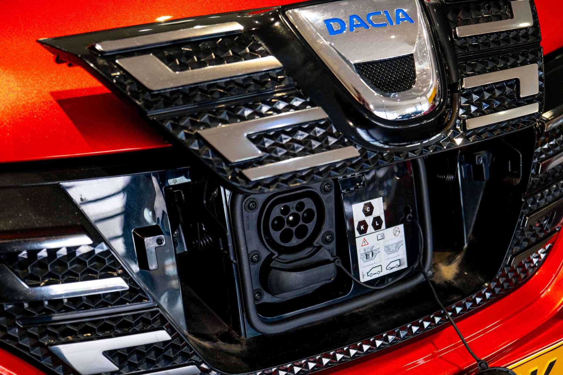 Dacia Spring Comfort Plus 27 kWh | Achteruitrijcamera | Navigatie | Airco | Snellader 30KW | incl. Bovag rijklaarpakket met 12 maanden garantie | - 52/53