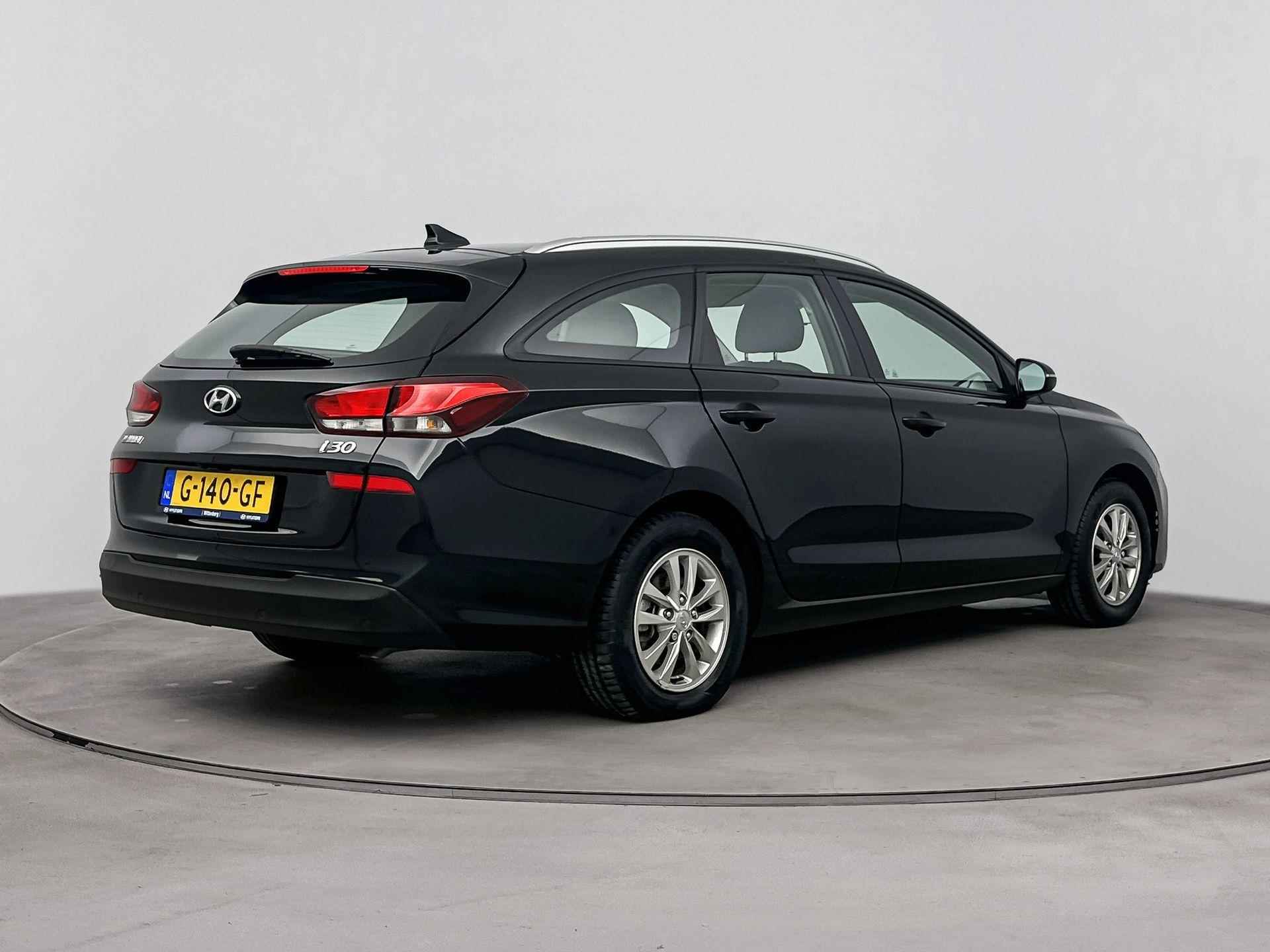 Hyundai i30 Wagon 1.4 T-GDI Comfort | Trekhaak | Navigatie | Camera | Climate control - 3/33