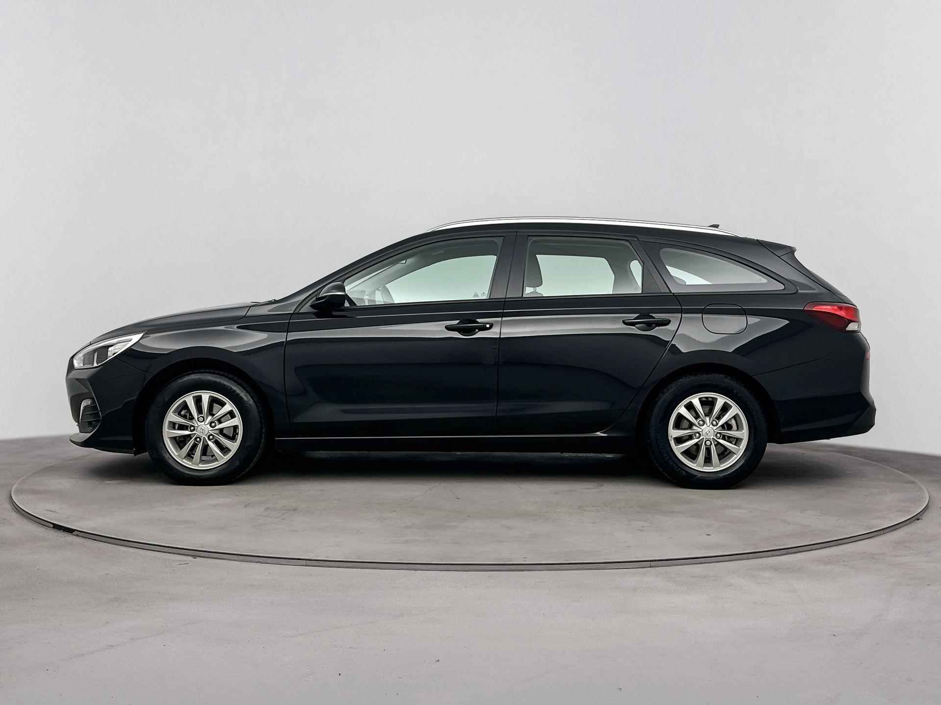 Hyundai i30 Wagon 1.4 T-GDI Comfort | Trekhaak | Navigatie | Camera | Climate control - 4/33