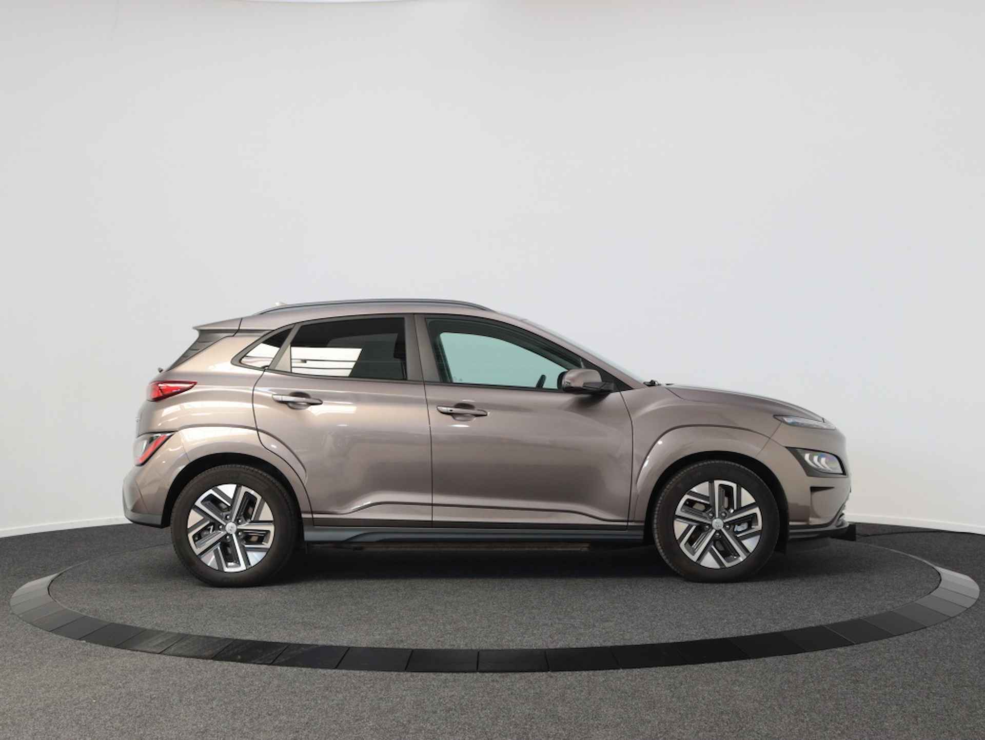 Hyundai Kona EV Premium 64 kWh | Navigatie | Leder | Camera | Carplay | Airco - 6/56