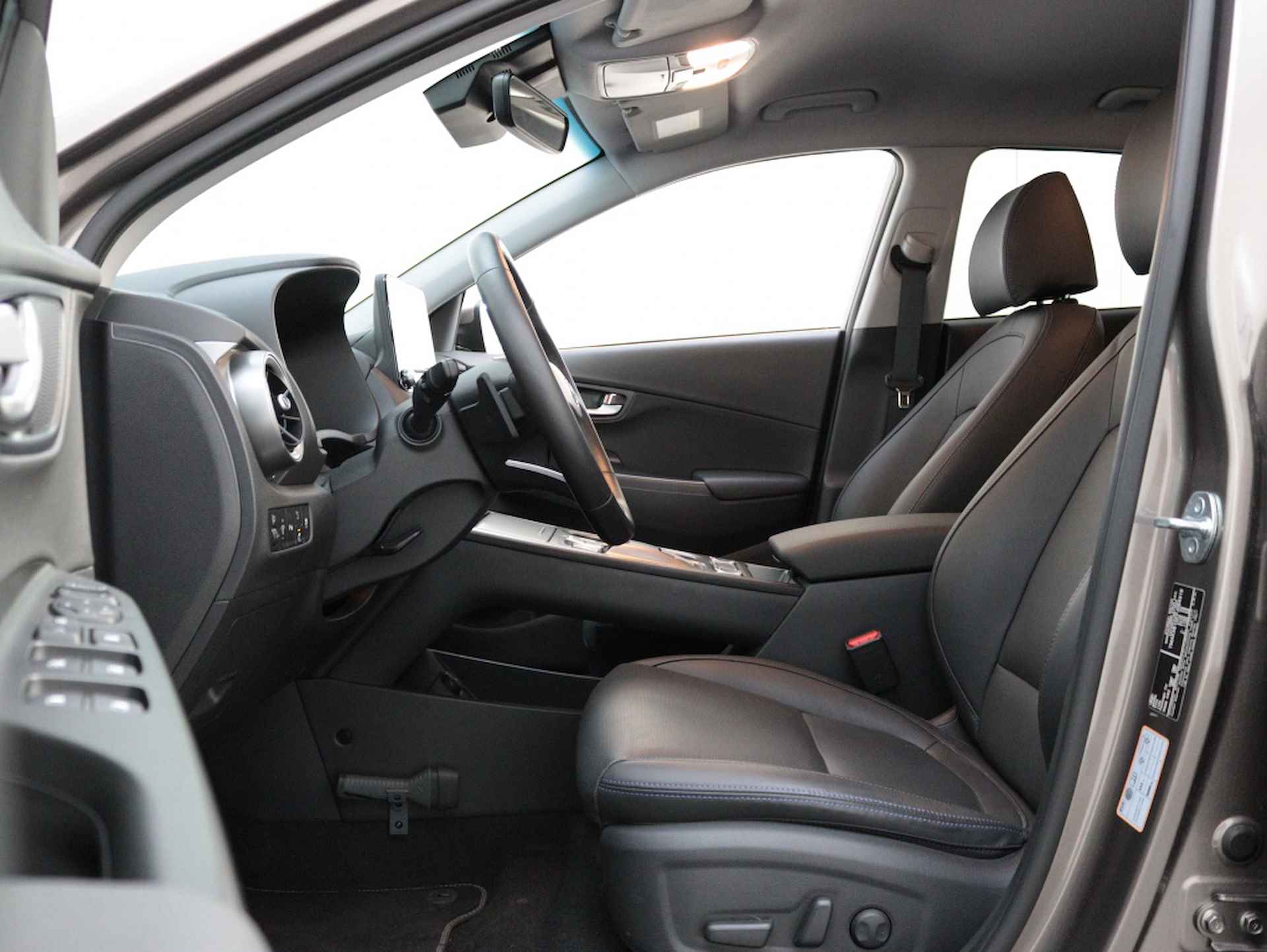 Hyundai Kona EV Premium 64 kWh | Navigatie | Leder | Camera | Carplay | Airco - 16/56