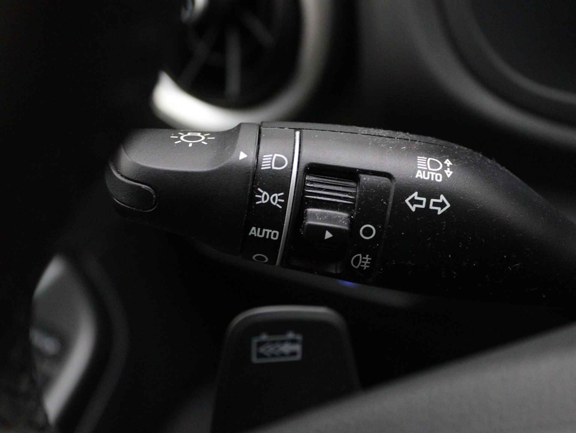 Hyundai Kona EV Premium 64 kWh | Navigatie | Leder | Camera | Carplay | Airco - 29/56