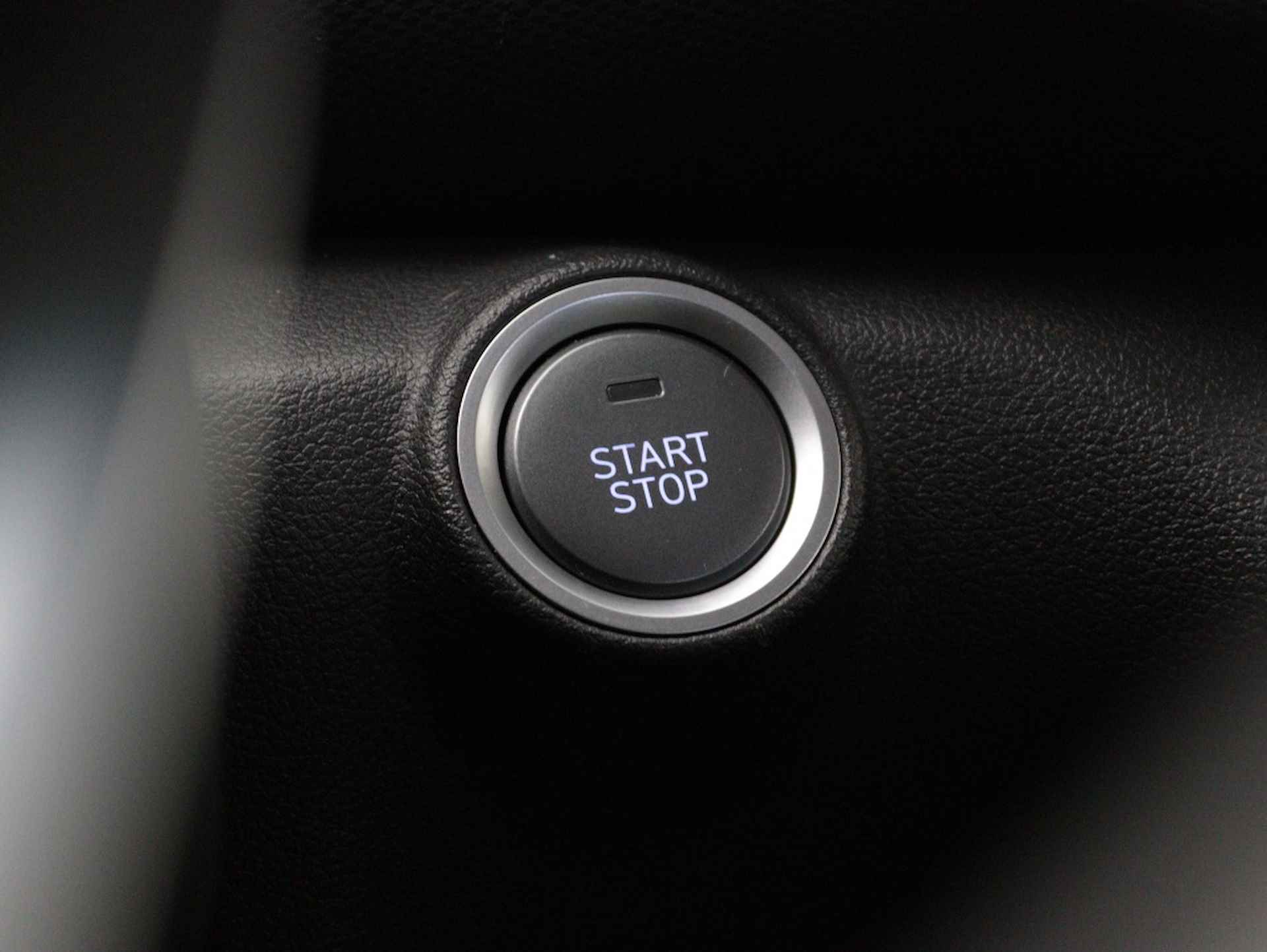 Hyundai Kona EV Premium 64 kWh | Navigatie | Leder | Camera | Carplay | Airco - 36/56