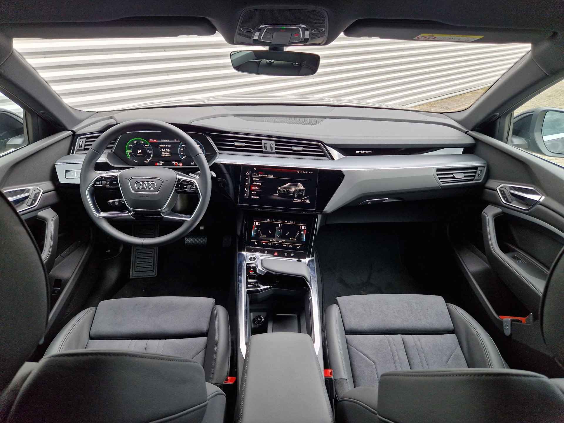 Audi e-tron Sportback 50 quattro Advanced edition Plus 71 kWh 313 PK | Demo |  Navigatie | Camera | Parkeersensoren | Elektrische sportstoelen | 20" Lichtmetalen velgen | - 15/27