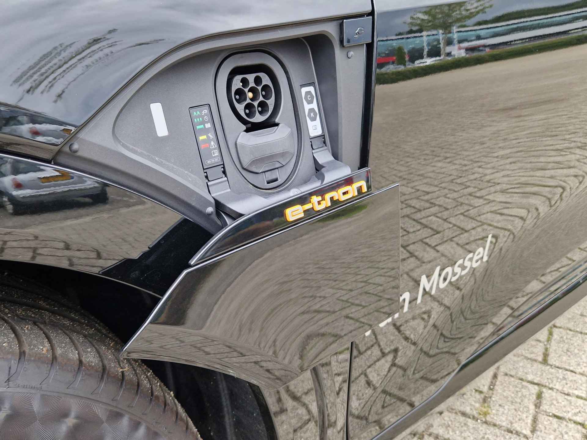 Audi e-tron Sportback 50 quattro Advanced edition Plus 71 kWh 313 PK | Demo |  Navigatie | Camera | Parkeersensoren | Elektrische sportstoelen | 20" Lichtmetalen velgen | - 25/27