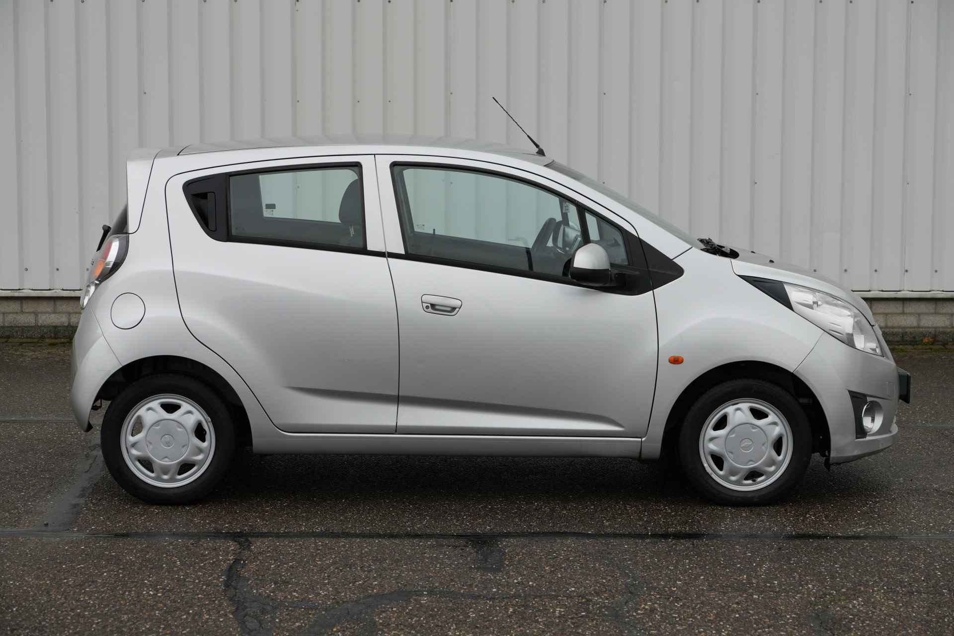 Chevrolet Spark 1.0 16V LS | Netjes onderhouden | Airco | Radio CD/MP3 | Elektr. ramen | Centrale Vergrendeling | - 28/29