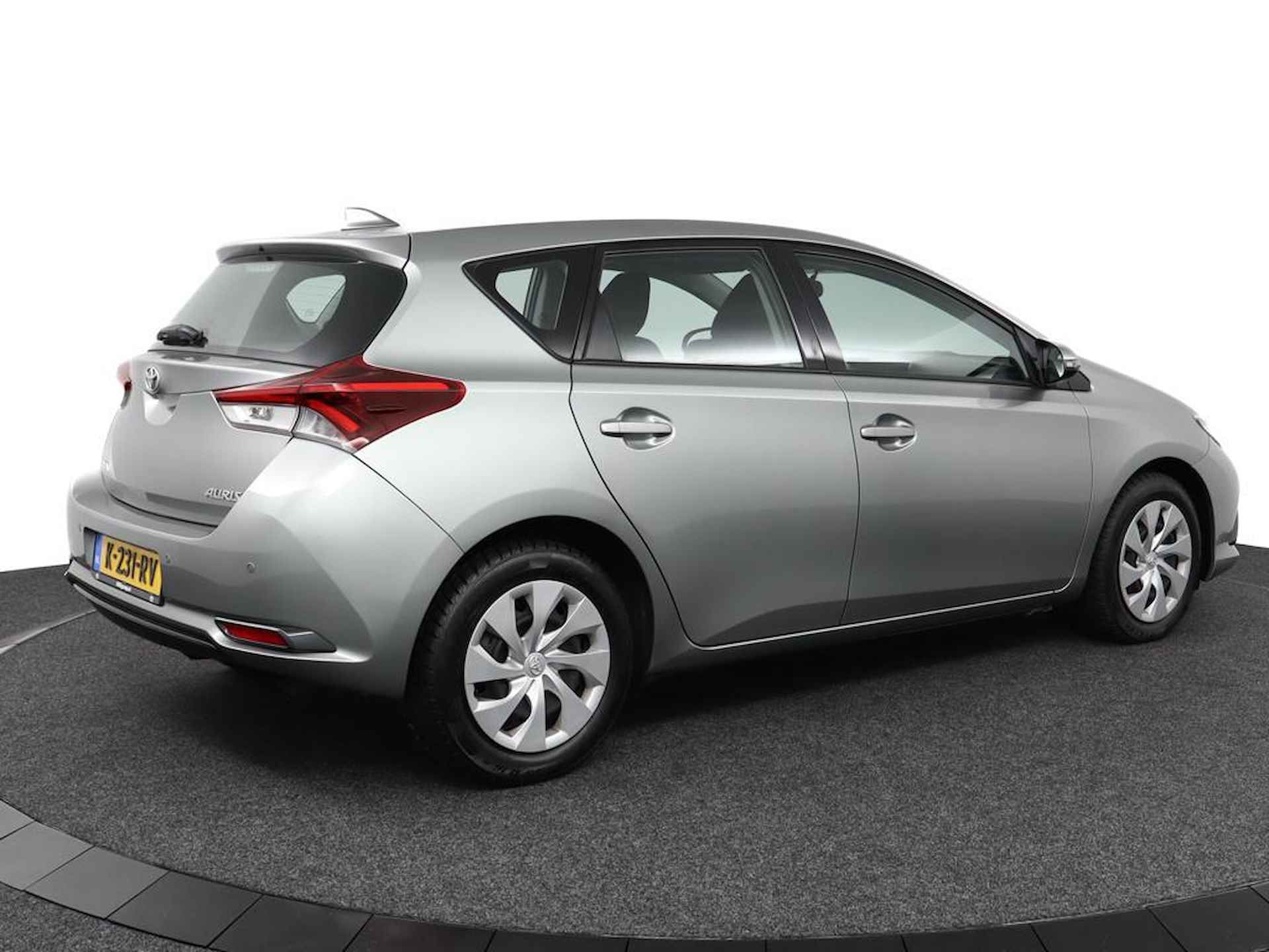 Toyota Auris 1.3 Now | Parkeersensoren | Climate-Control | - 2/39