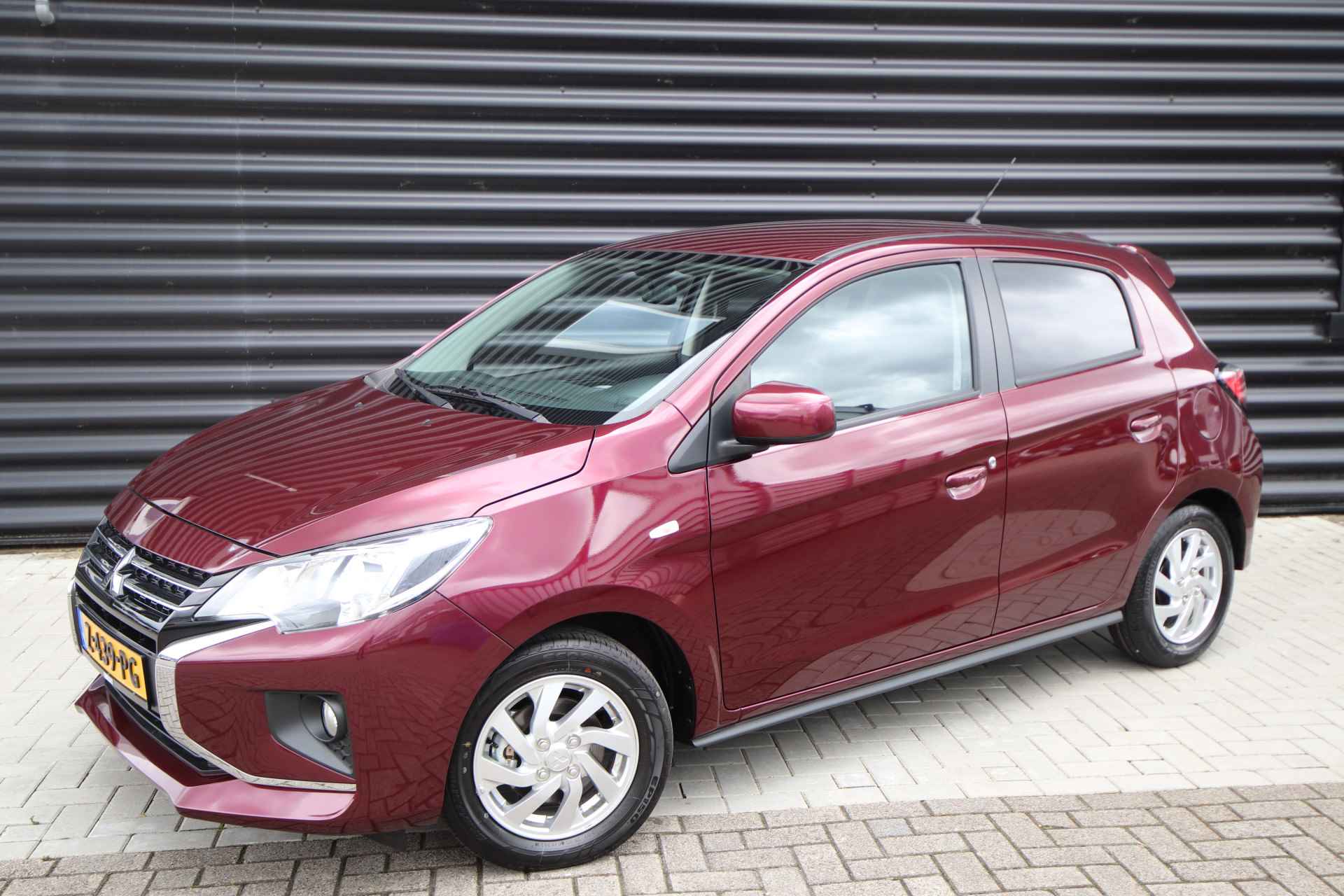 Mitsubishi Space Star 1.2 Dynamic 71 pk Camera, Climate control, Cruise, LM-Velgen - 48/48