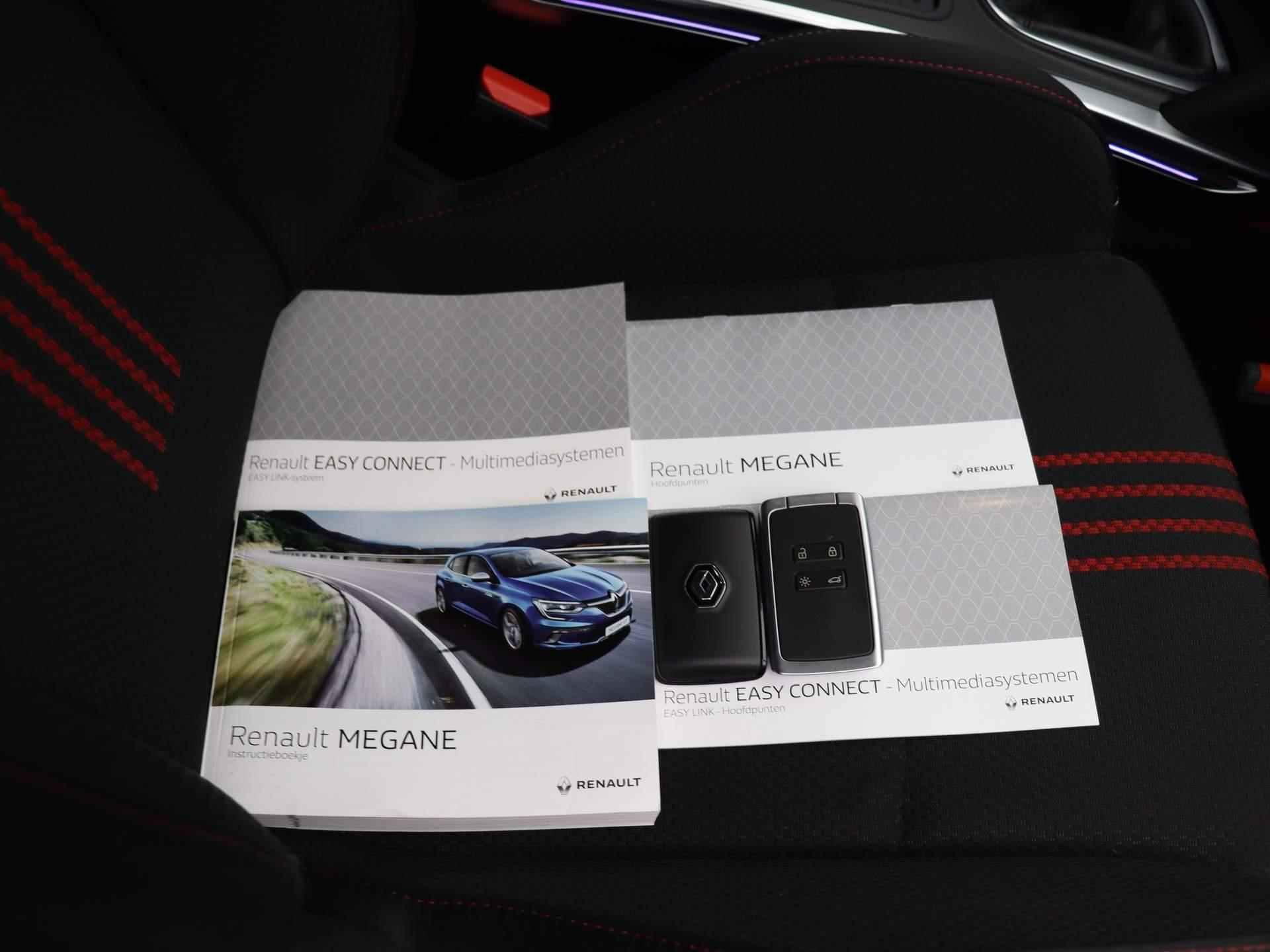 Renault Mégane Estate TCe 140pk R.S. Line | Head Up Display | Bose Audio | Handsfree | Groot Scherm Navigatie | - 15/49