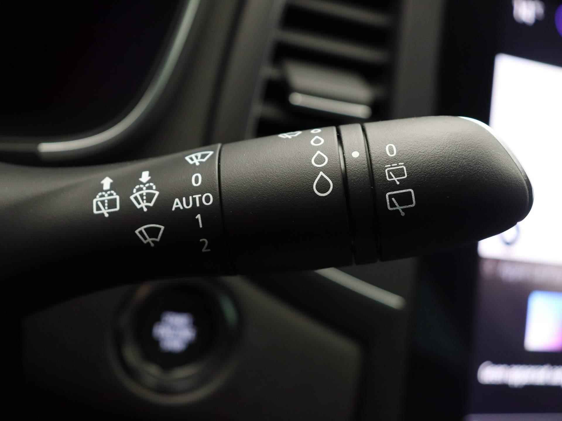 Renault Mégane Estate TCe 140pk R.S. Line | Head Up Display | Bose Audio | Handsfree | Groot Scherm Navigatie | - 28/49