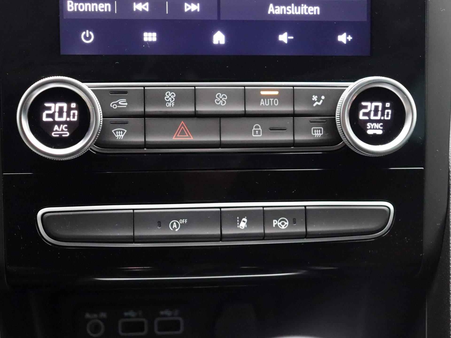 Renault Mégane Estate TCe 140pk R.S. Line | Head Up Display | Bose Audio | Handsfree | Groot Scherm Navigatie | - 30/49