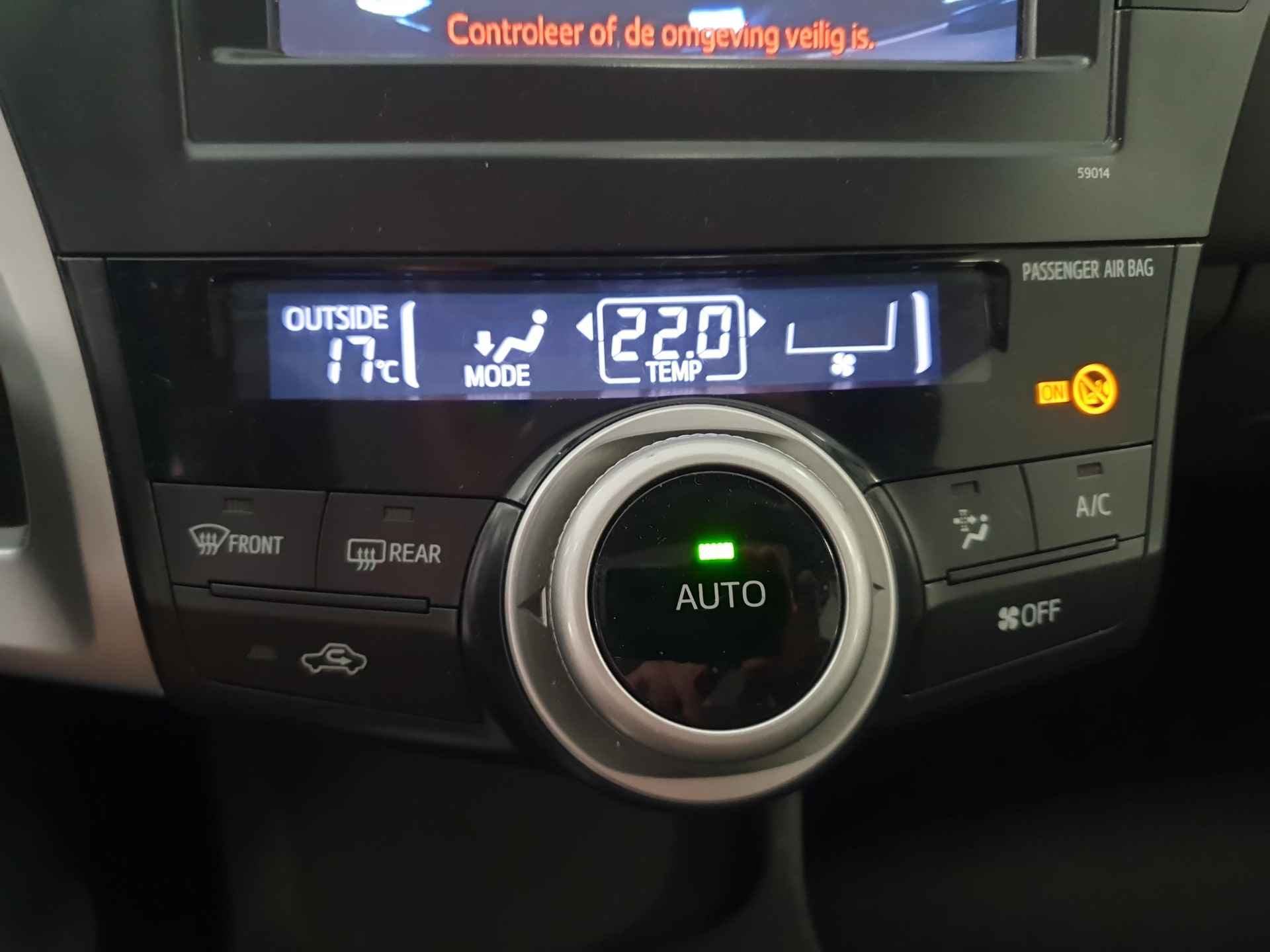 Toyota Prius Wagon 1.8 Aspiration Limited (Navigatie - Parkeersensoren achter) - 22/25