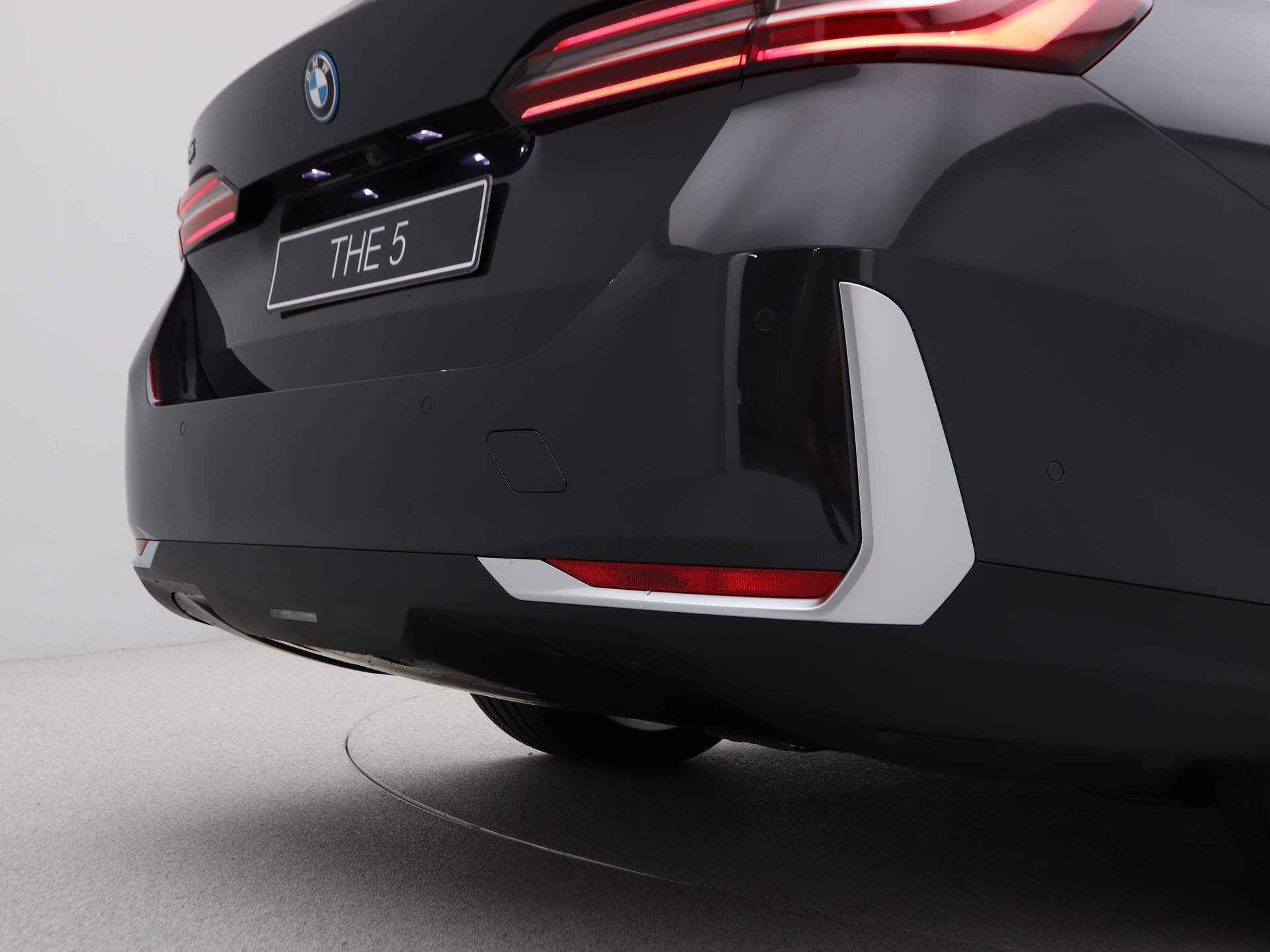 BMW i5 Touring eDrive40 84 kWh - 21/22