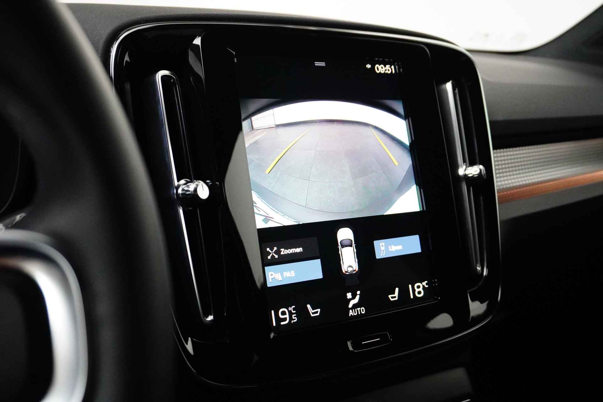 Volvo XC40 T4 Recharge R-Design | Climate control | Navigatie | Getint glas | Stoelverwarming | Verwarmde voorruit | Camera | Draadloos lad - 20/29