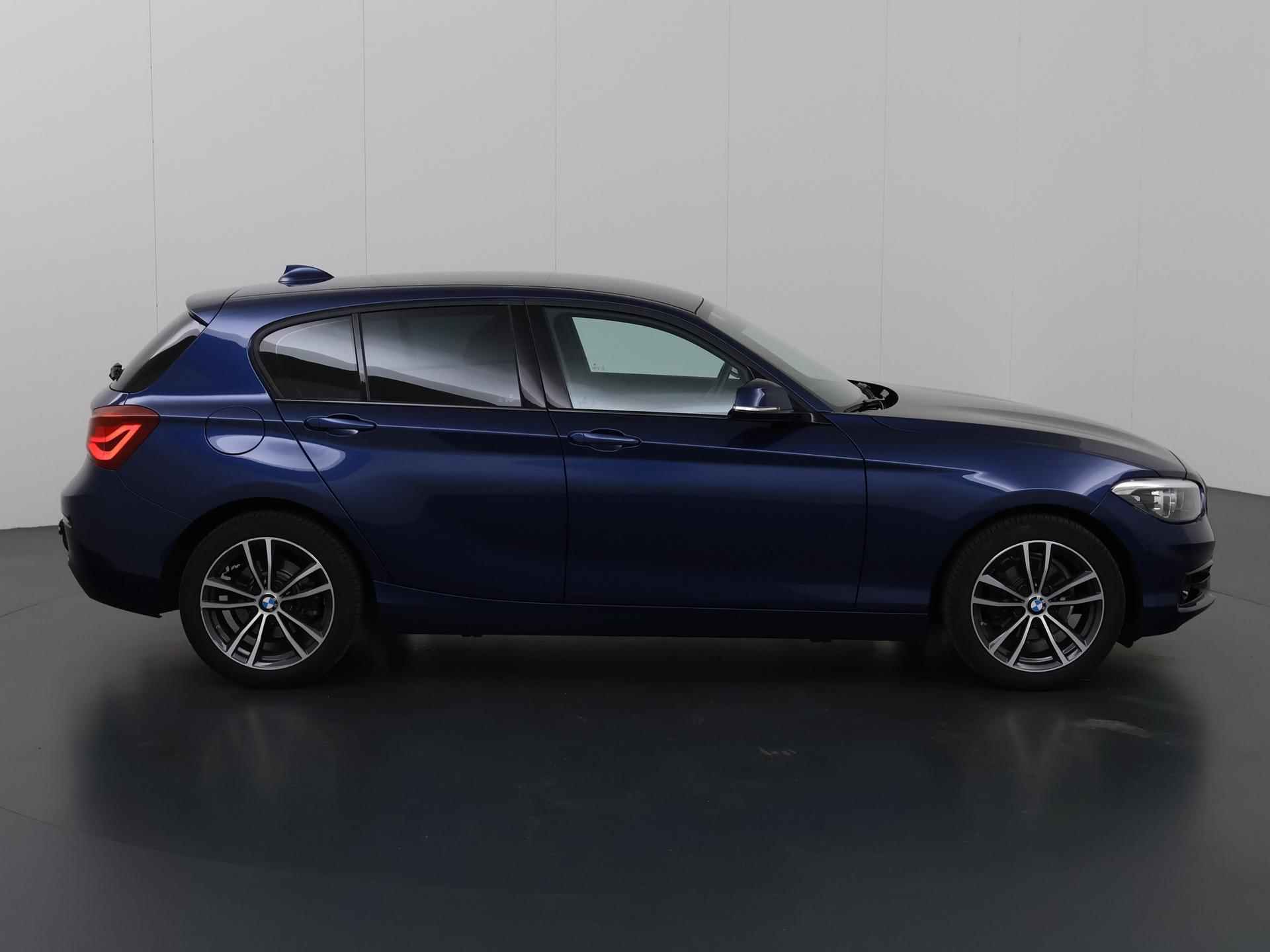 BMW 1-serie 118i Corporate Lease Executive  | Trekhaak | Sportstoelen | Navigatie | Climate Control | Keyless Go | Cruise Control | - 7/37