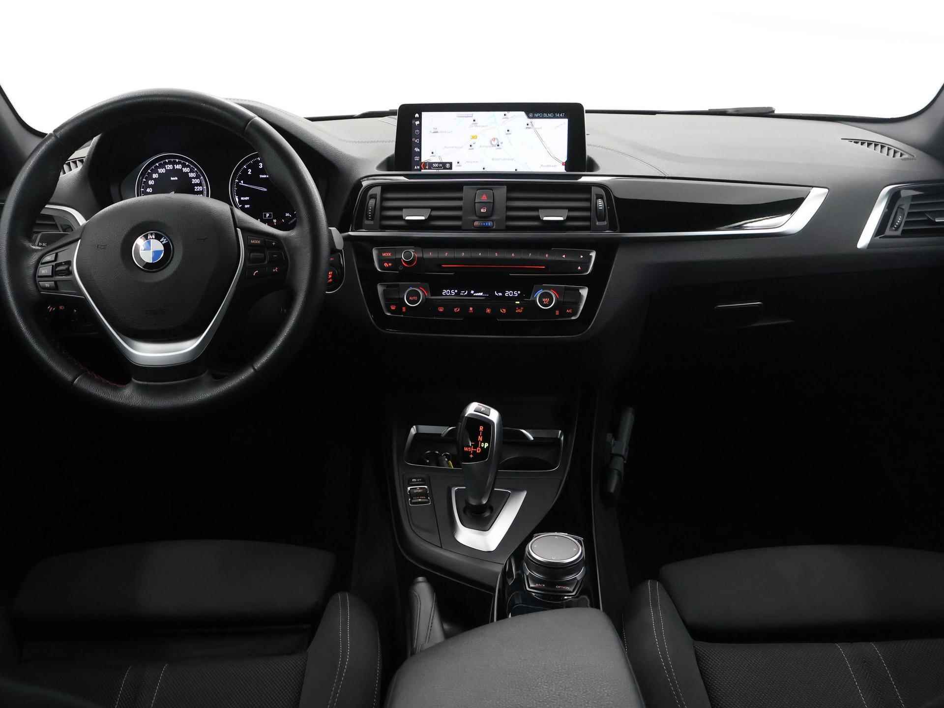 BMW 1-serie 118i Corporate Lease Executive  | Trekhaak | Sportstoelen | Navigatie | Climate Control | Keyless Go | Cruise Control | - 9/37