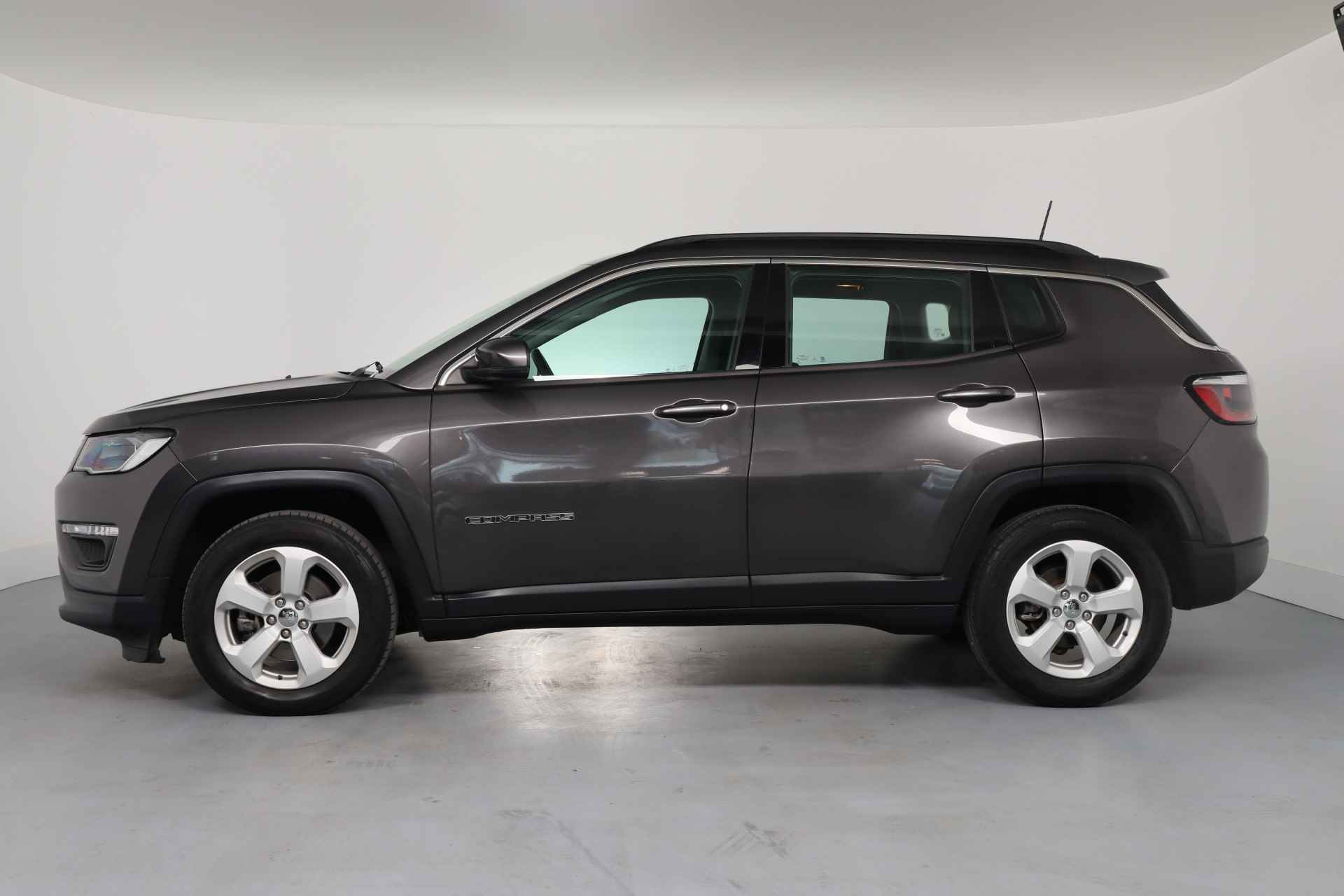 Jeep Compass 1.4 MultiAir Longitude | Dealer Onderhouden! | Navigatie | Camera | Clima | DAB | Parkeersensoren | Cruise | Half Leder | Lichtm - 4/35