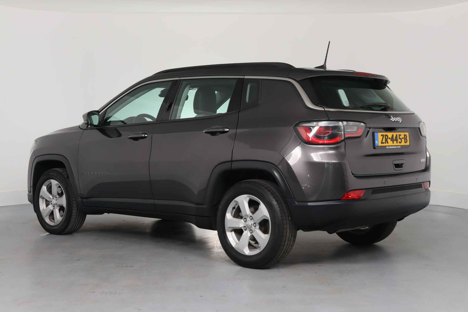 Jeep Compass 1.4 MultiAir Longitude | Dealer Onderhouden! | Navigatie | Camera | Clima | DAB | Parkeersensoren | Cruise | Half Leder | Lichtm - 5/35