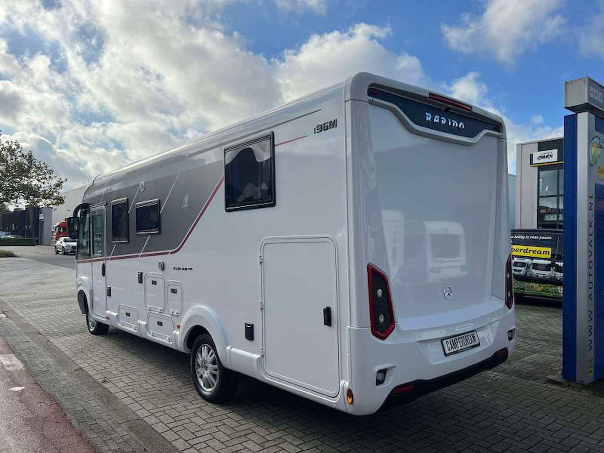 Rapido Distinction  i96m Mercedes Primeur - 5/24