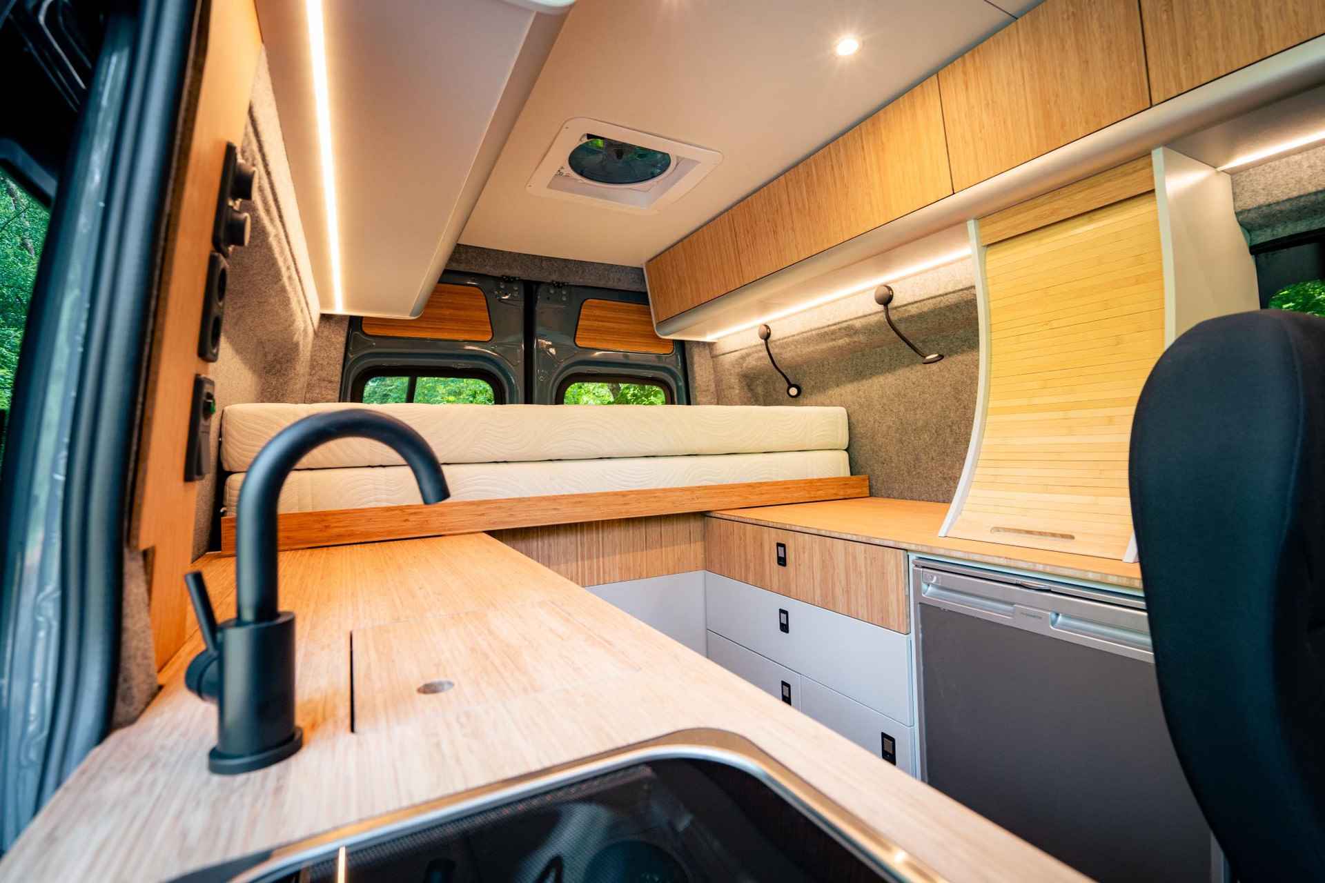 Leaf Leaf 4 Sprinter Offroad / Offgrid Campervan - 12/22