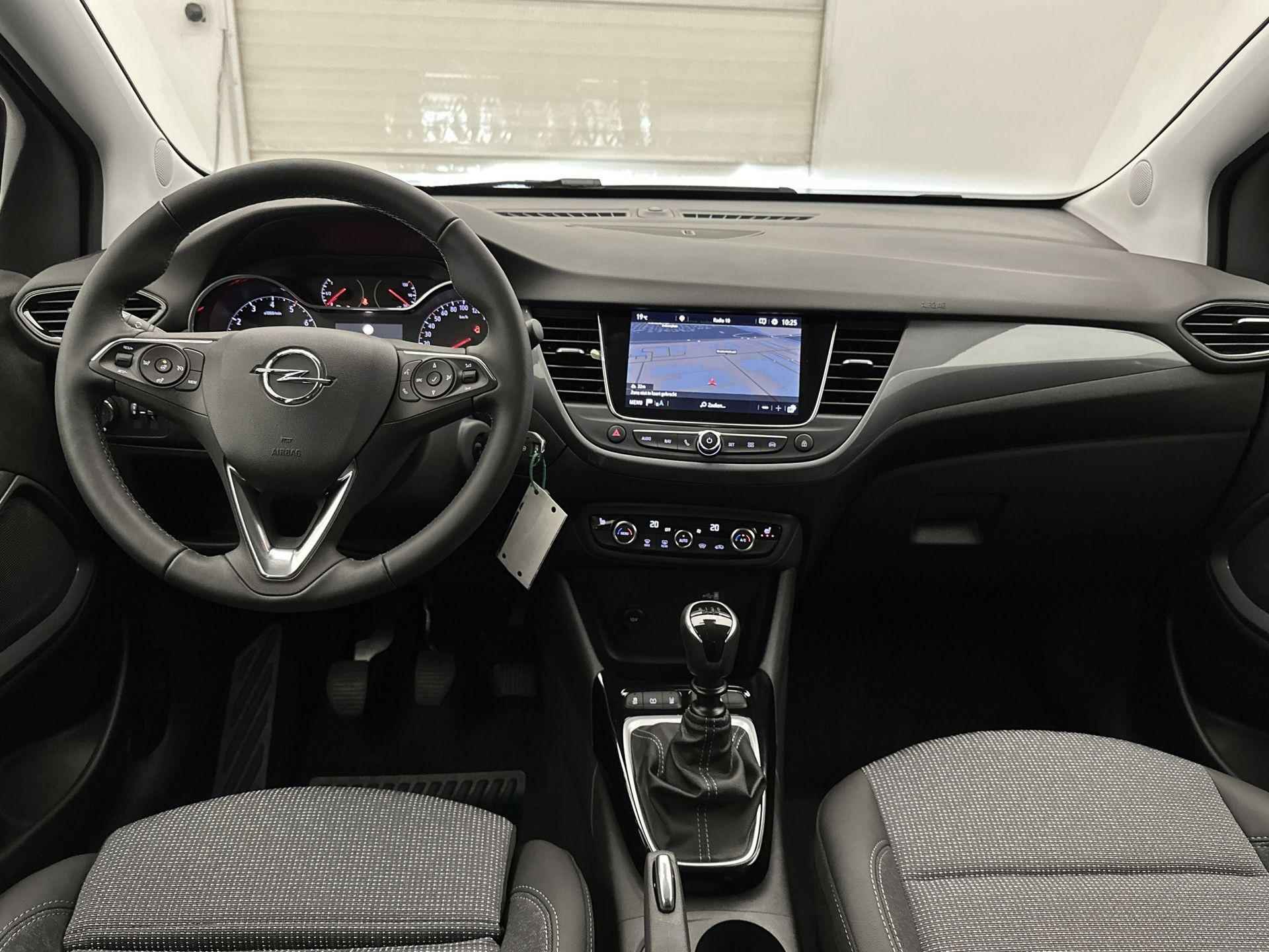 Opel Crossland SUV Elegance 110 pk | Navigatie | Achteruitrijcamera | Parkeersensoren Voor en Achter | Voorstoelen/Stuurwiel Verwarmd | Adapteive Cruise Control | Climate Control | LED Koplampen | 16" Lichtmetalen Velgen | Apple Carplay/Android Auto | - 11/32