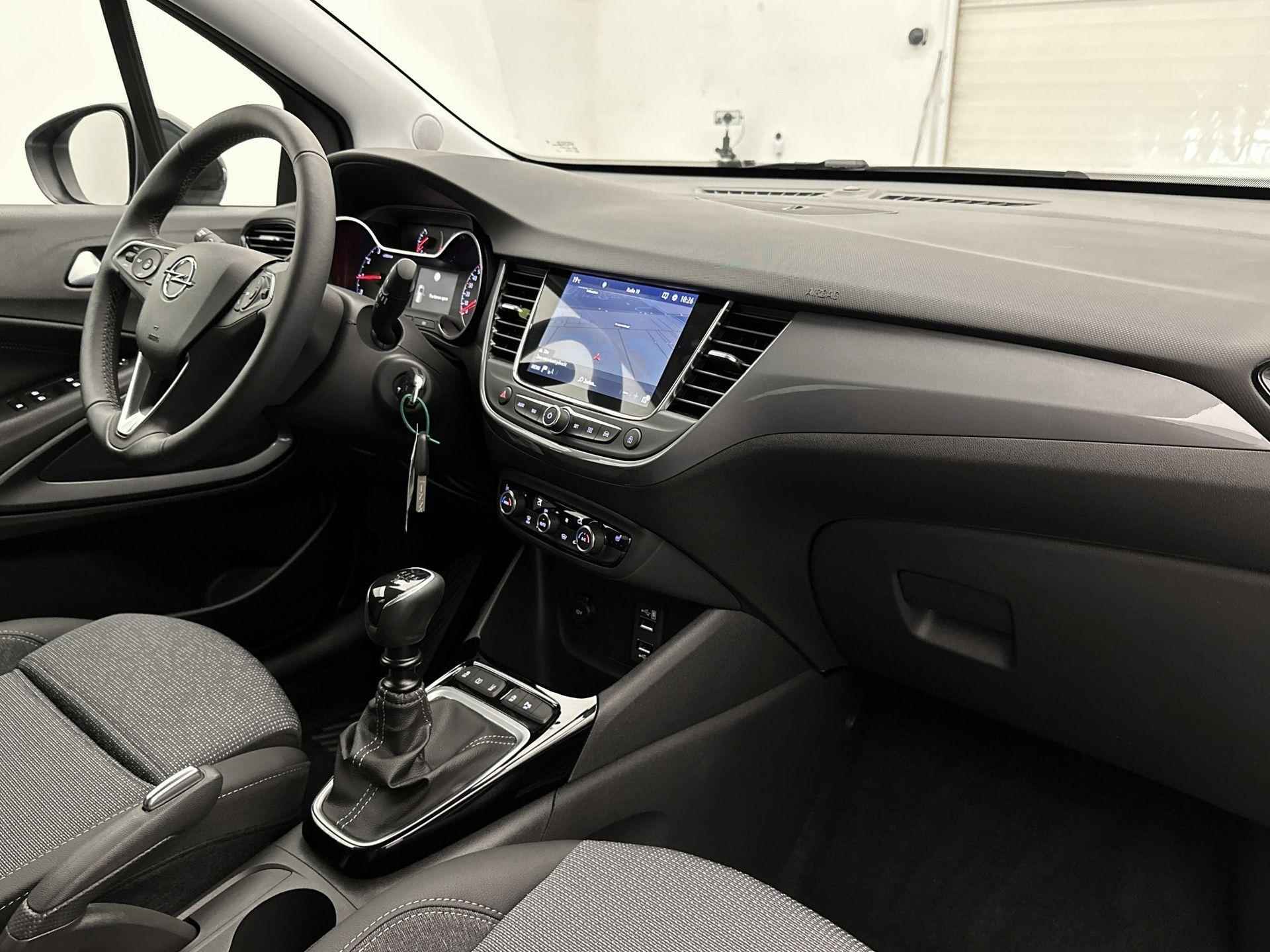 Opel Crossland SUV Elegance 110 pk | Navigatie | Achteruitrijcamera | Parkeersensoren Voor en Achter | Voorstoelen/Stuurwiel Verwarmd | Adapteive Cruise Control | Climate Control | LED Koplampen | 16" Lichtmetalen Velgen | Apple Carplay/Android Auto | - 13/32