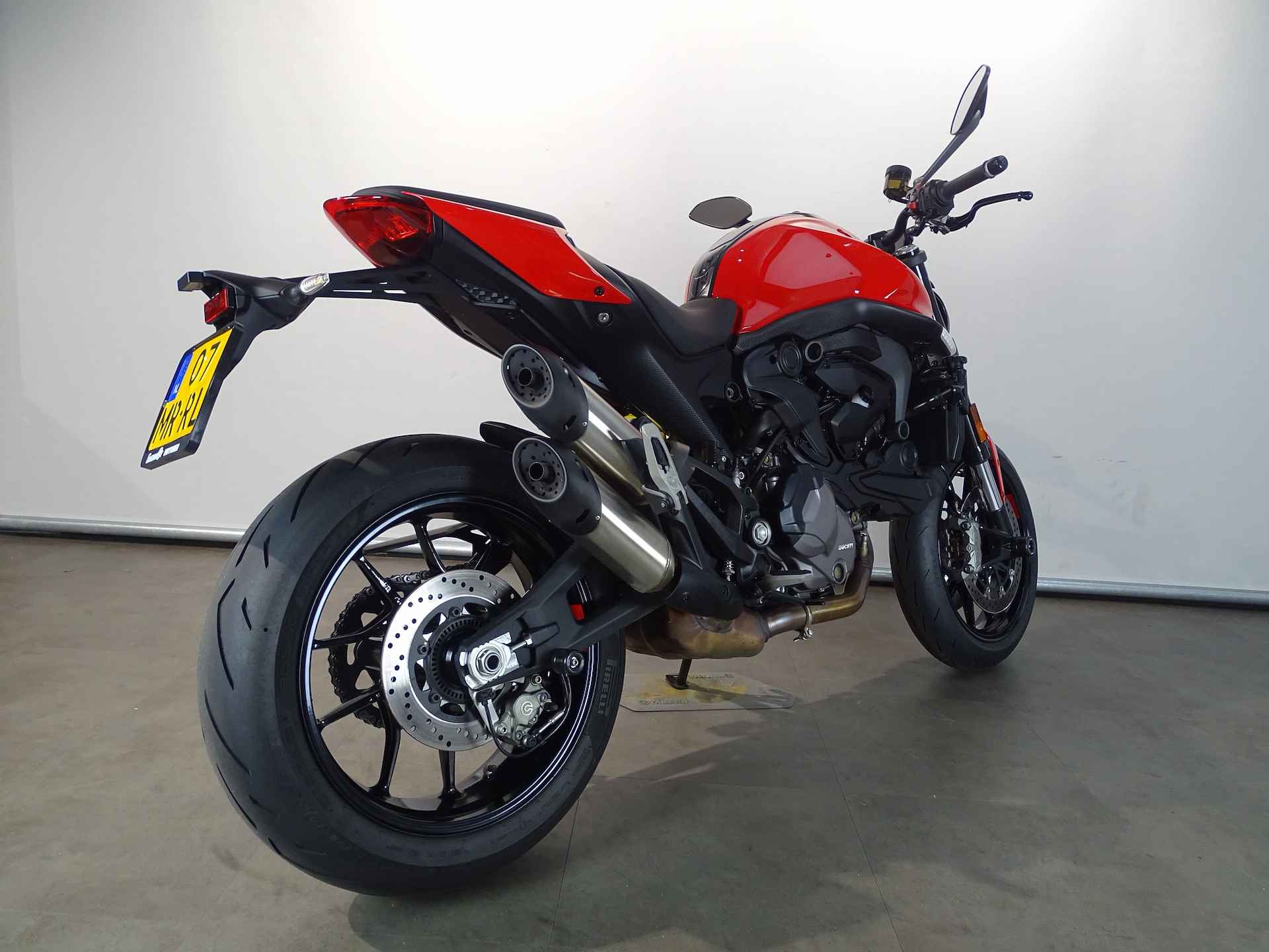 Ducati MONSTER - 3/9