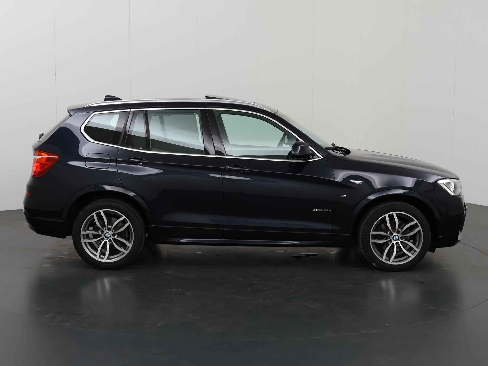 BMW X3 xDrive20i High Executive M-Sport | Trekhaak | Schuif / Kanteldak | Navigatie | Parkeersensoren | Stoelverwarming | Climate Control | - 7/46