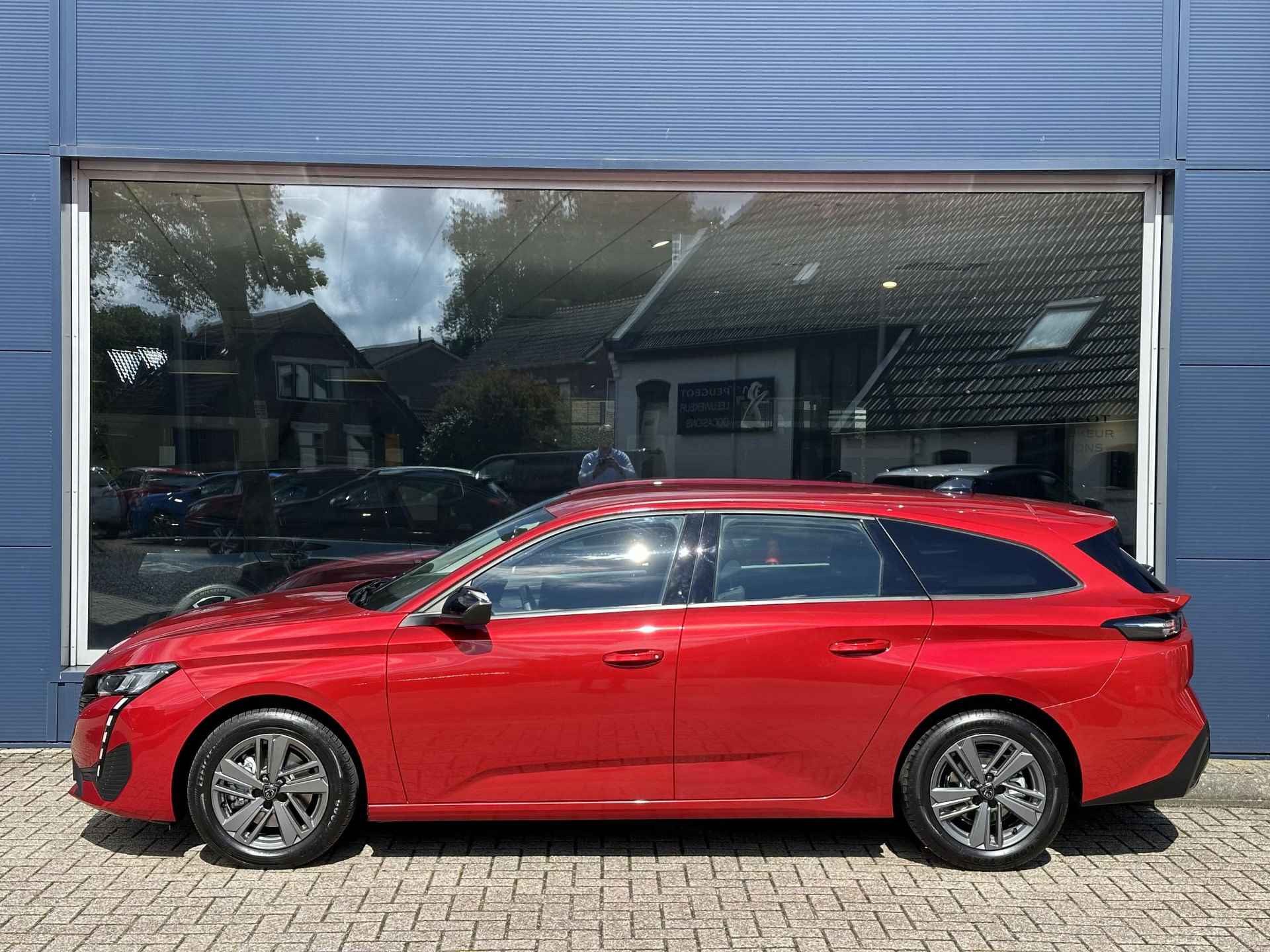 Peugeot 308 SW 1.2 Turbo 130 PK Pack Business | Zeer ruime en complete stationwagen | Navigatie | Stoelverwarming | Climate Control | Cruise Control | LED Verlichting | Parkeersensoren | Lichtmetalen Velgen | Keyless Start | - 3/50