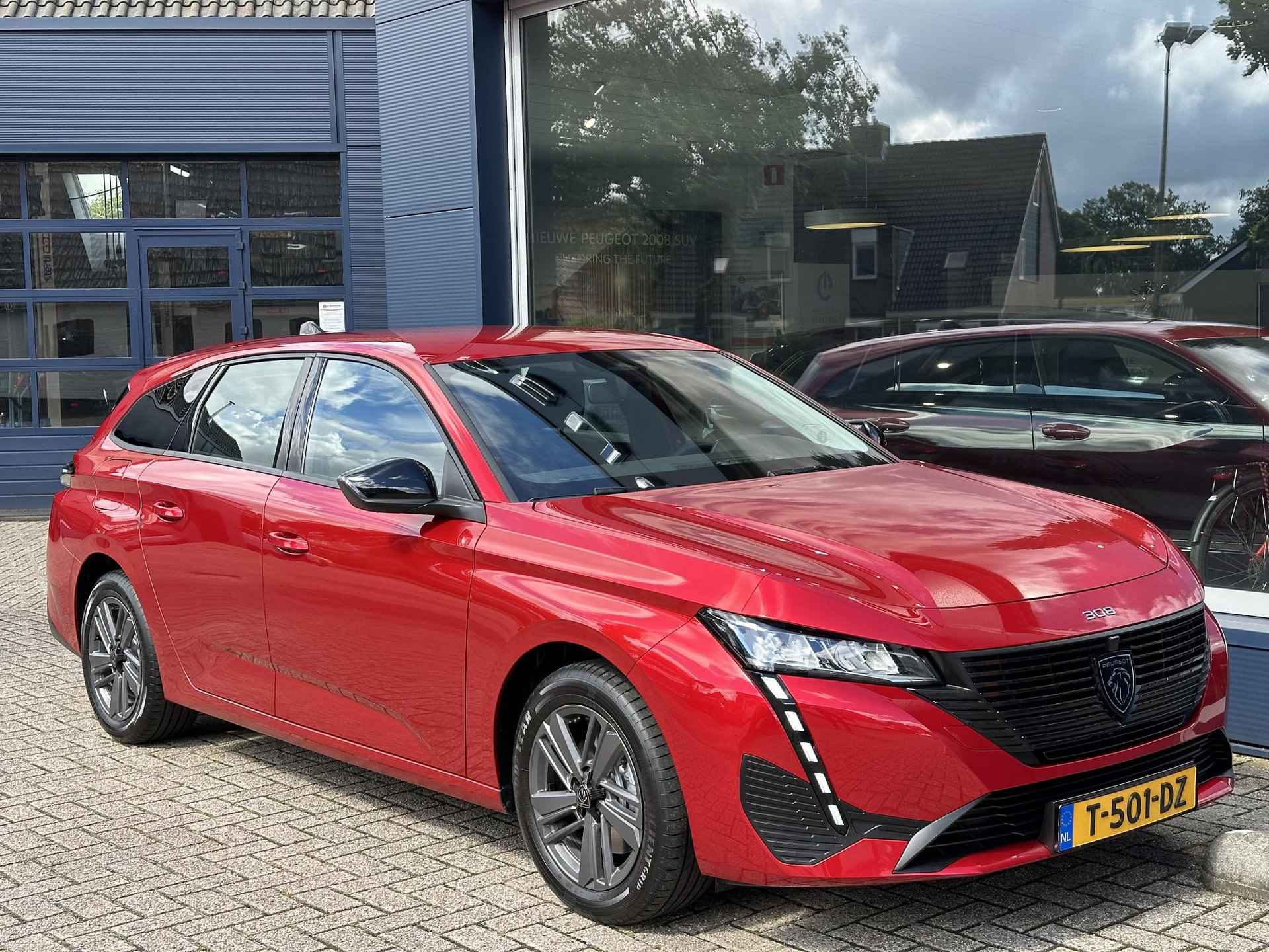 Peugeot 308 SW 1.2 Turbo 130 PK Pack Business | Zeer ruime en complete stationwagen | Navigatie | Stoelverwarming | Climate Control | Cruise Control | LED Verlichting | Parkeersensoren | Lichtmetalen Velgen | Keyless Start | - 8/50