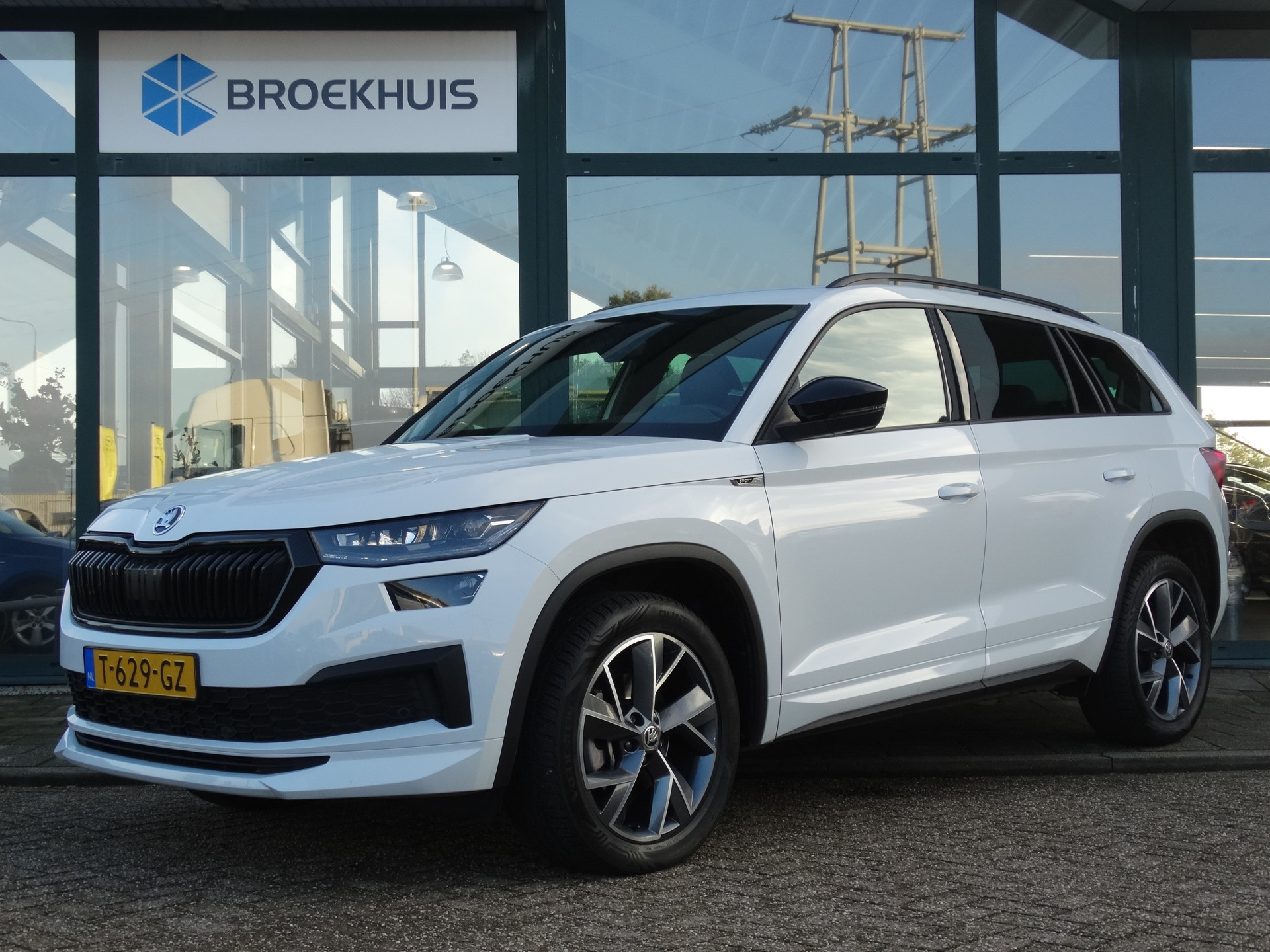 Škoda Kodiaq 1.5 TSI 150PK 7-DSG Sportline Business 7p. | Trekhaak | Alcantara | Navigatie |