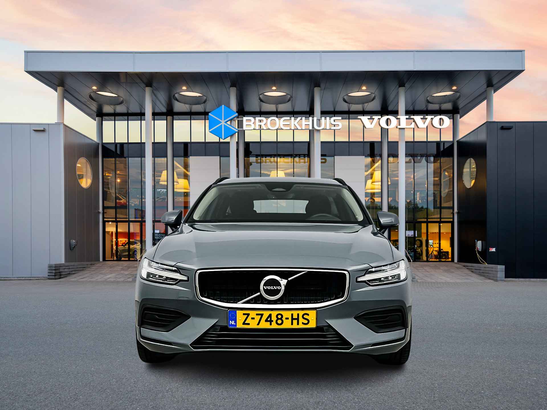 Volvo V60 B3 Essential Edition | 18" | Adaptieve cruise control | BLIS | Stoel- stuur- achterbankverwarming | Trekhaak - 6/35