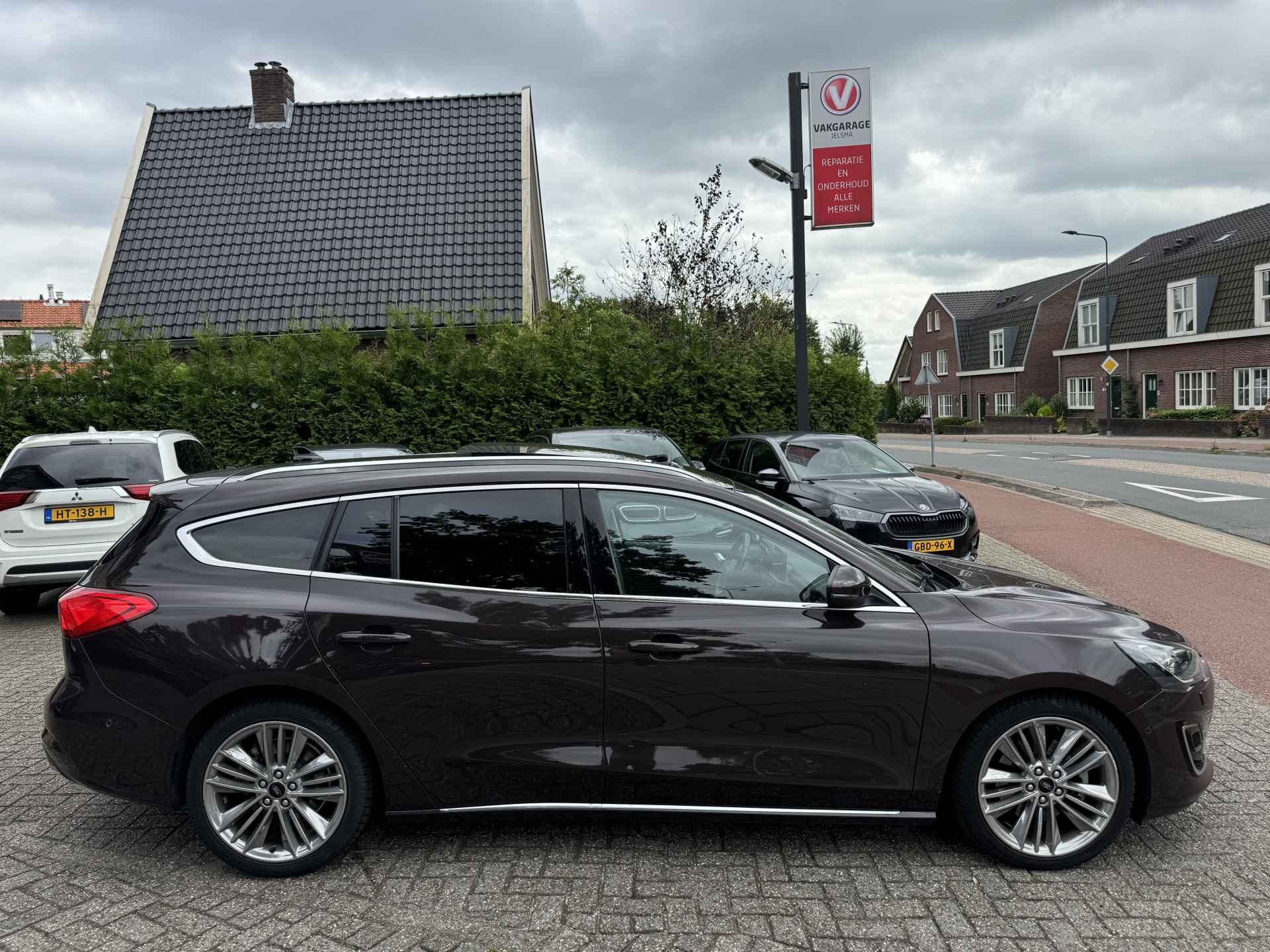 Ford FOCUS Wagon 125pk EcoBoost Vignale, Pano | Orig. NL auto - 8/37