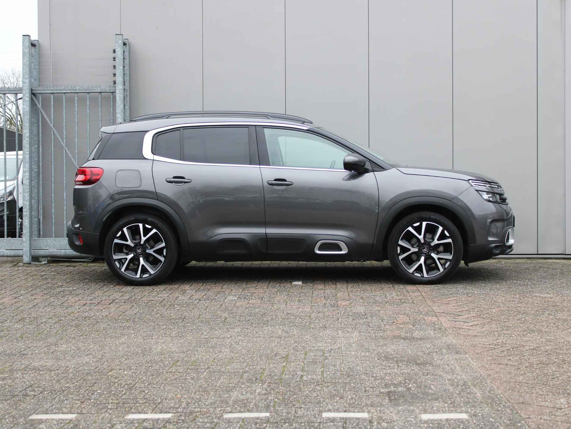 Citroen C5 Aircross 1.2 PureTech Shine Automaat | Navi / Camera / Climate - 8/26